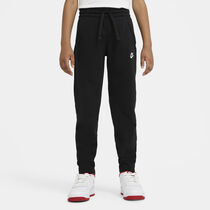 Nike Sportswear Club