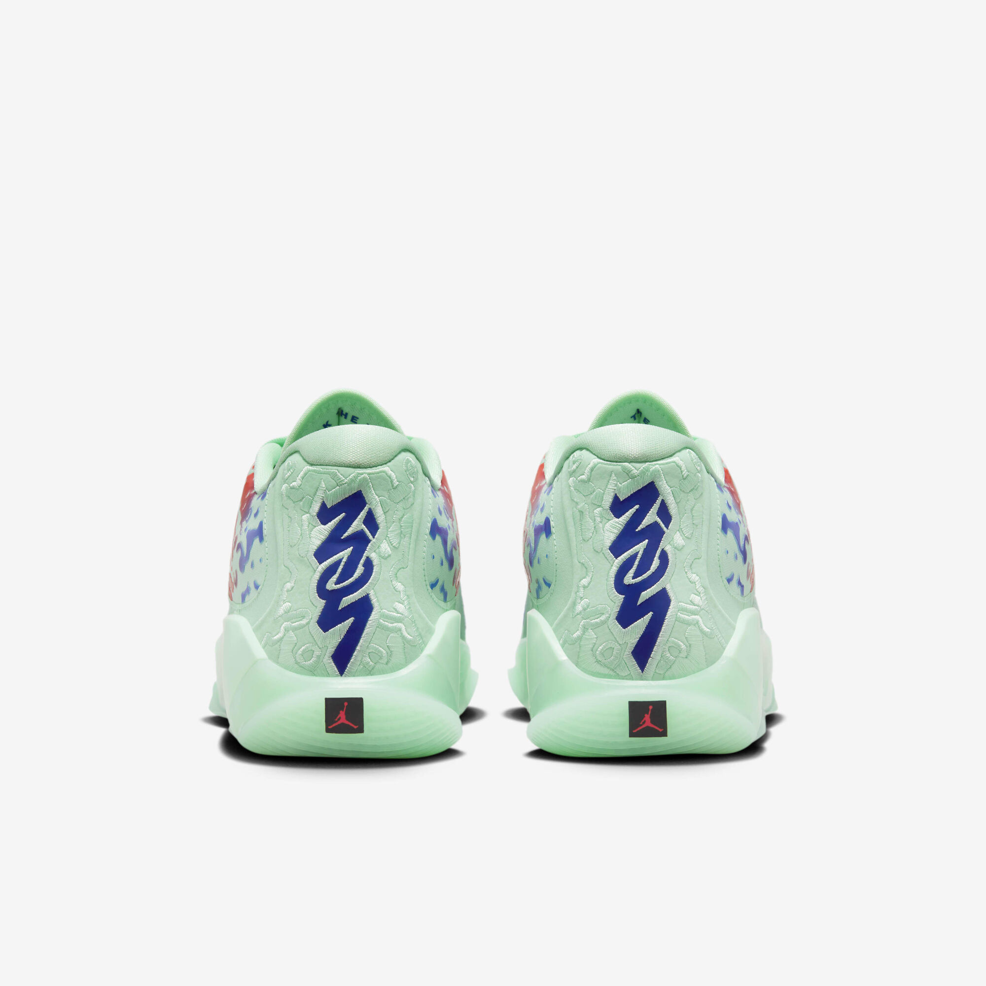 Zoom image