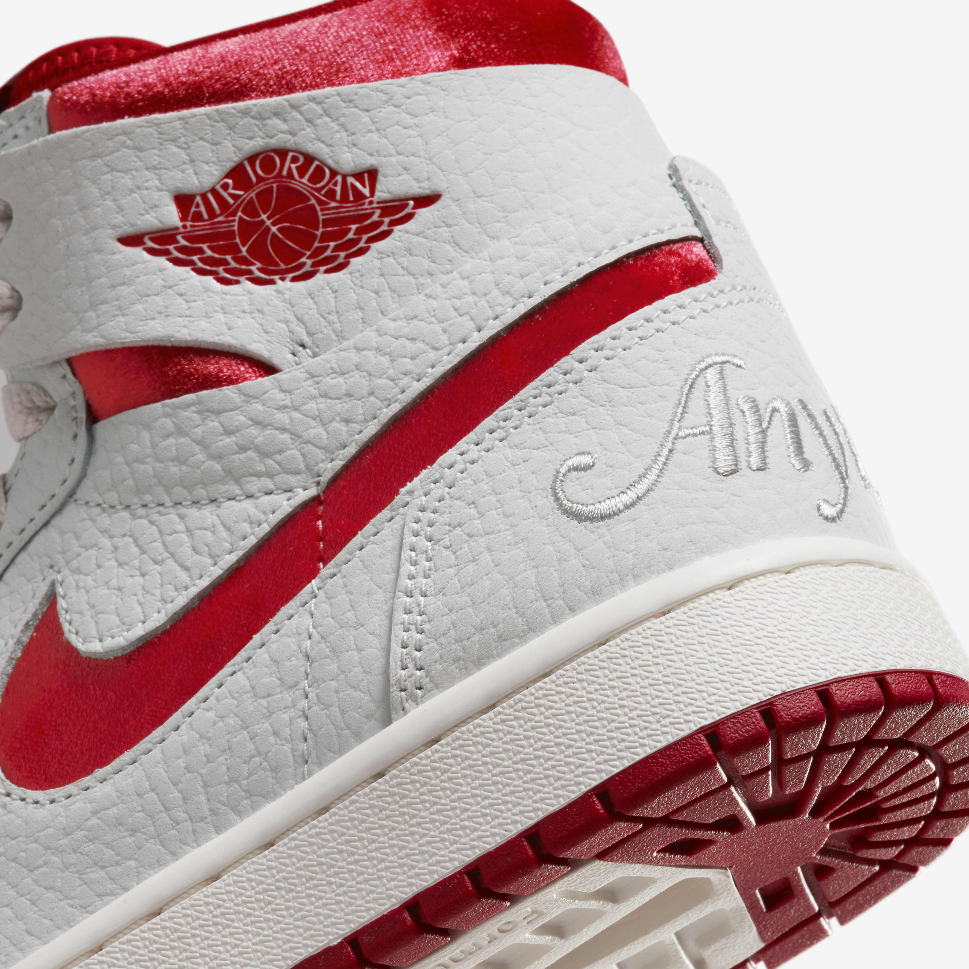 Air Jordan 1 Zoom CMFT 2 'Valentines Day' image number 7