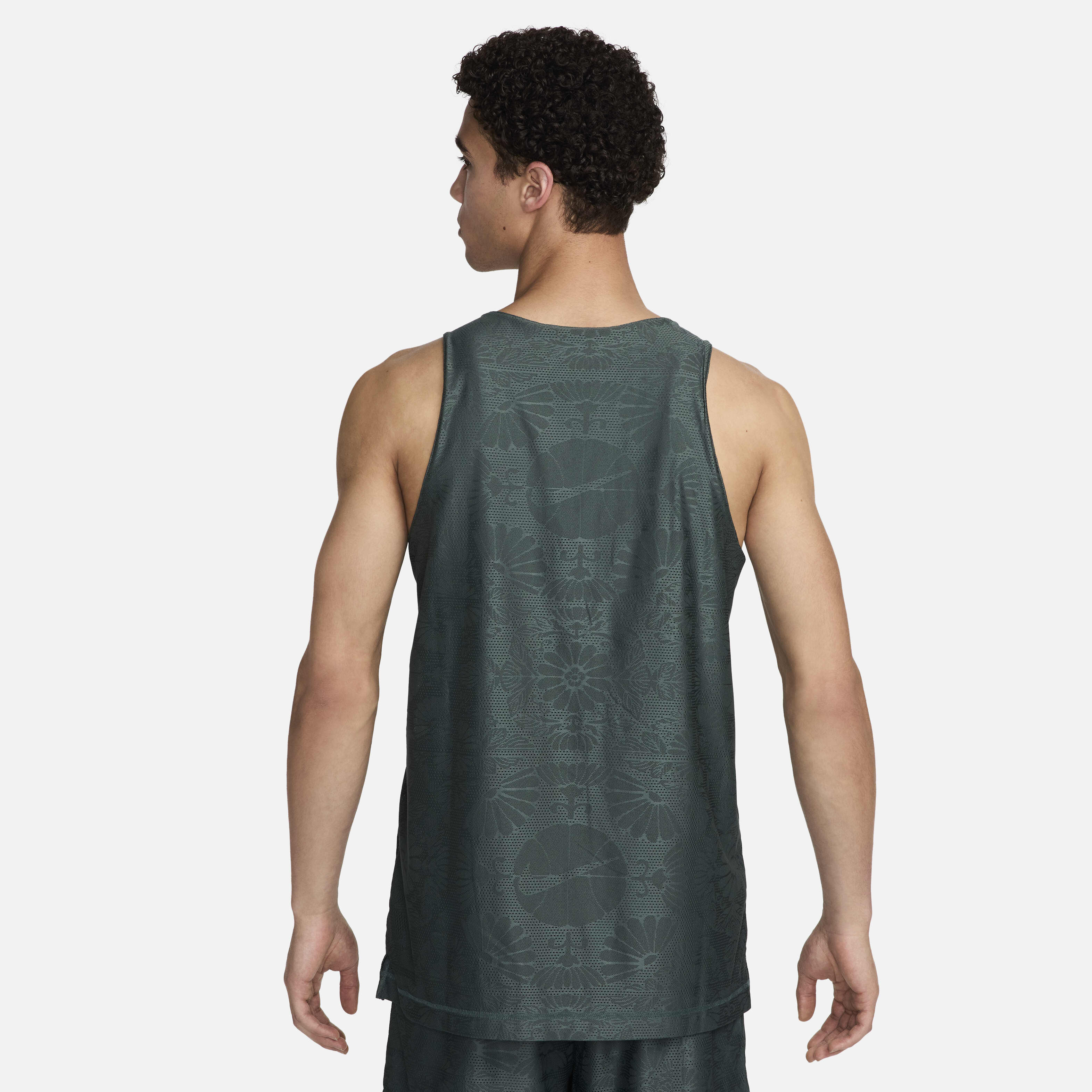 نايكي ستاندرد ايشو image number 1