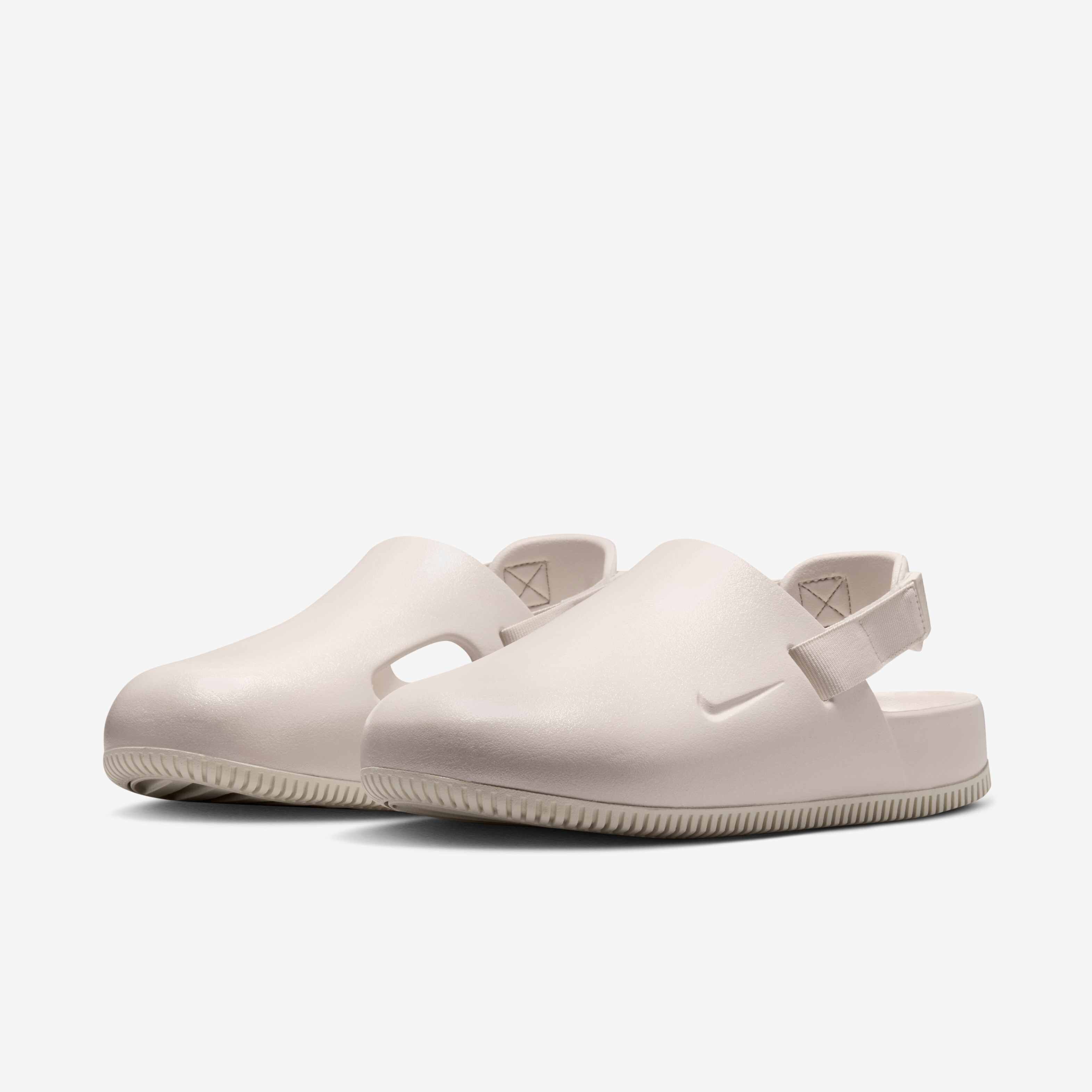 ★NIKE★大人気★W CALM PEARLIZED MULES★追跡可 Buy Nike Calm Pearlised Women's Mules - Light Orewood Brown