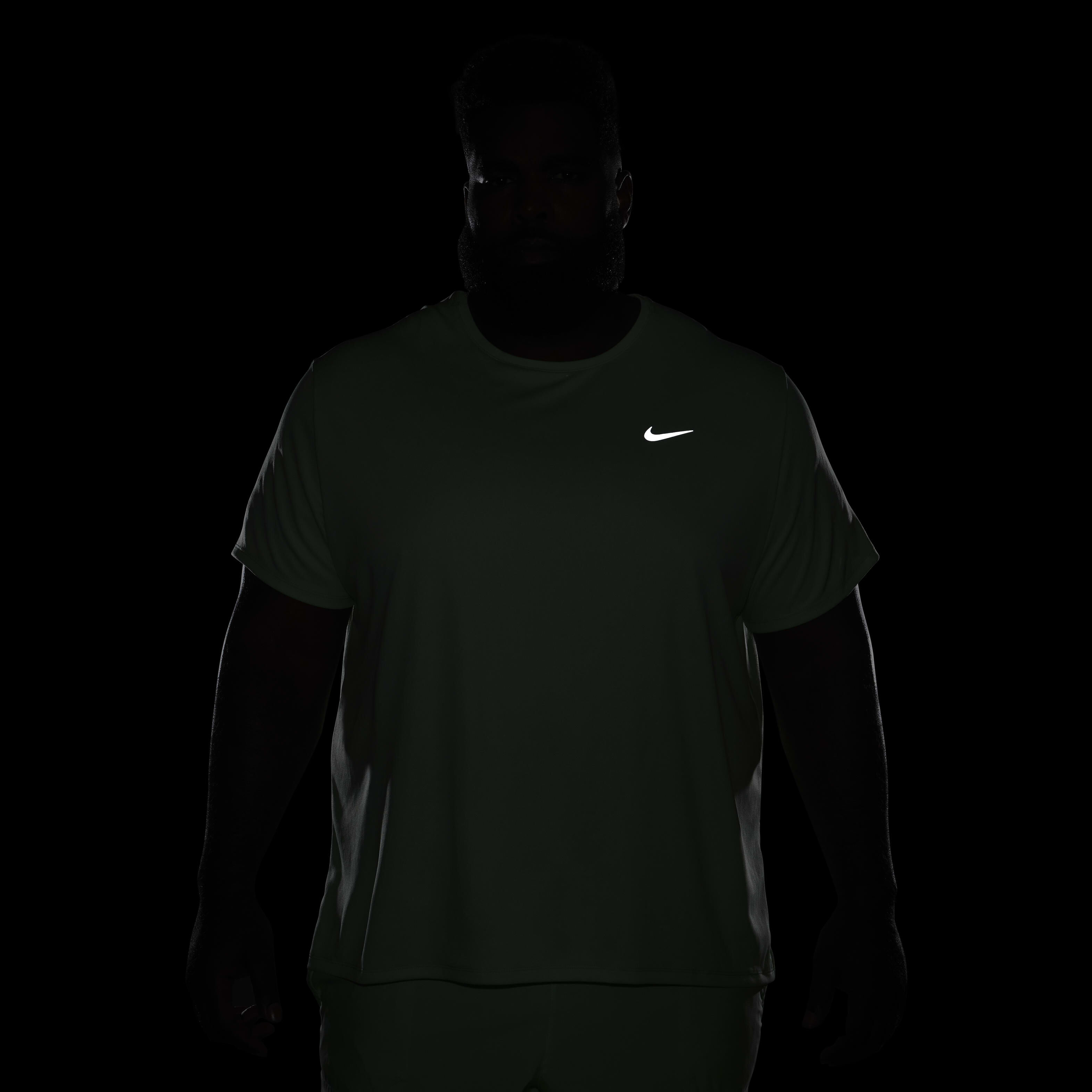 ★★Nike★★ Dry Fit UV Miler Short Sleeve Running Top M Dus Buy Nike Miler Men's Dri-FIT UV Short-Sleeve Running Top