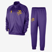 Los Angeles Lakers Club Courtside
