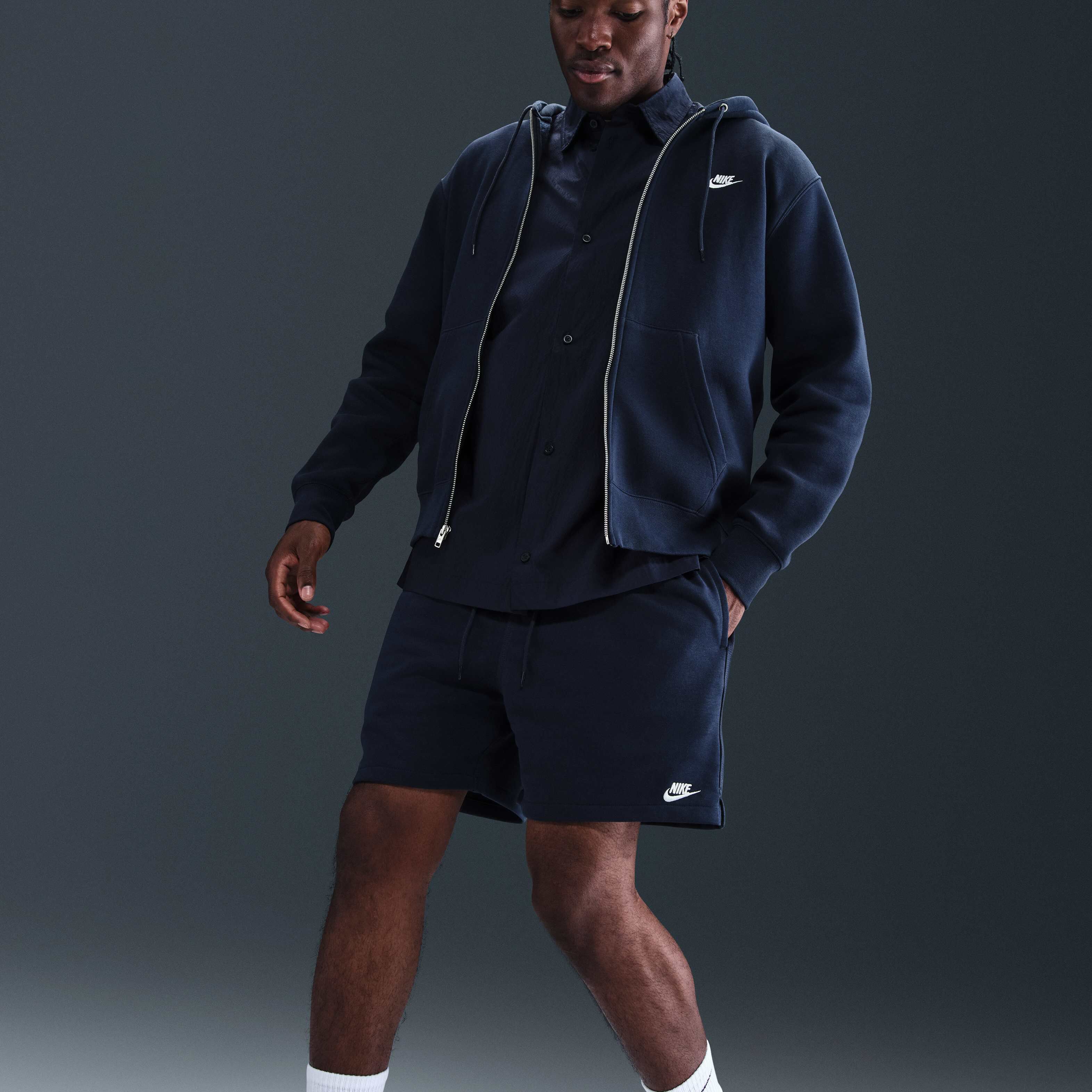 نايكي كلوب image number 4