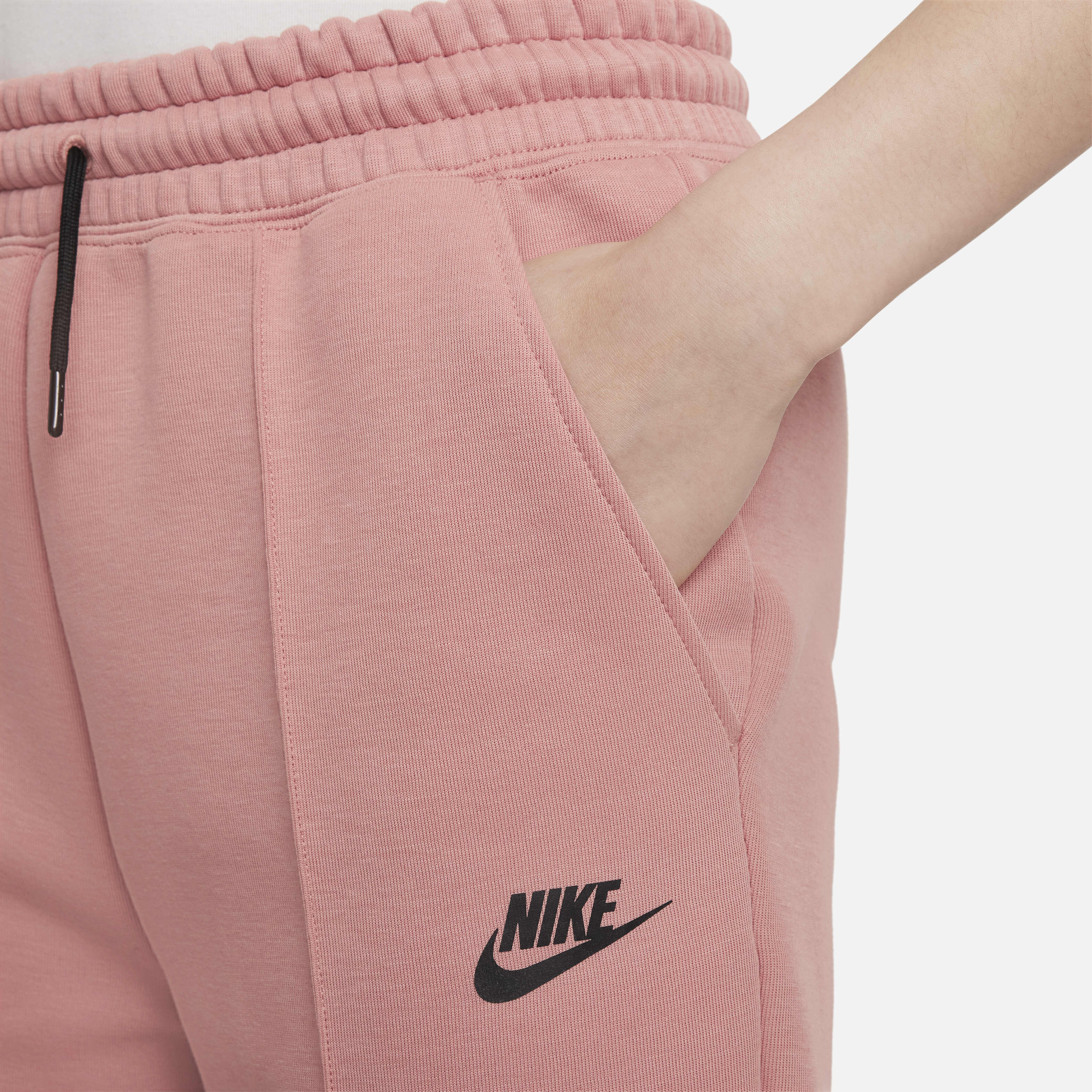 Nike Sportswear Tech Fleece image number 2