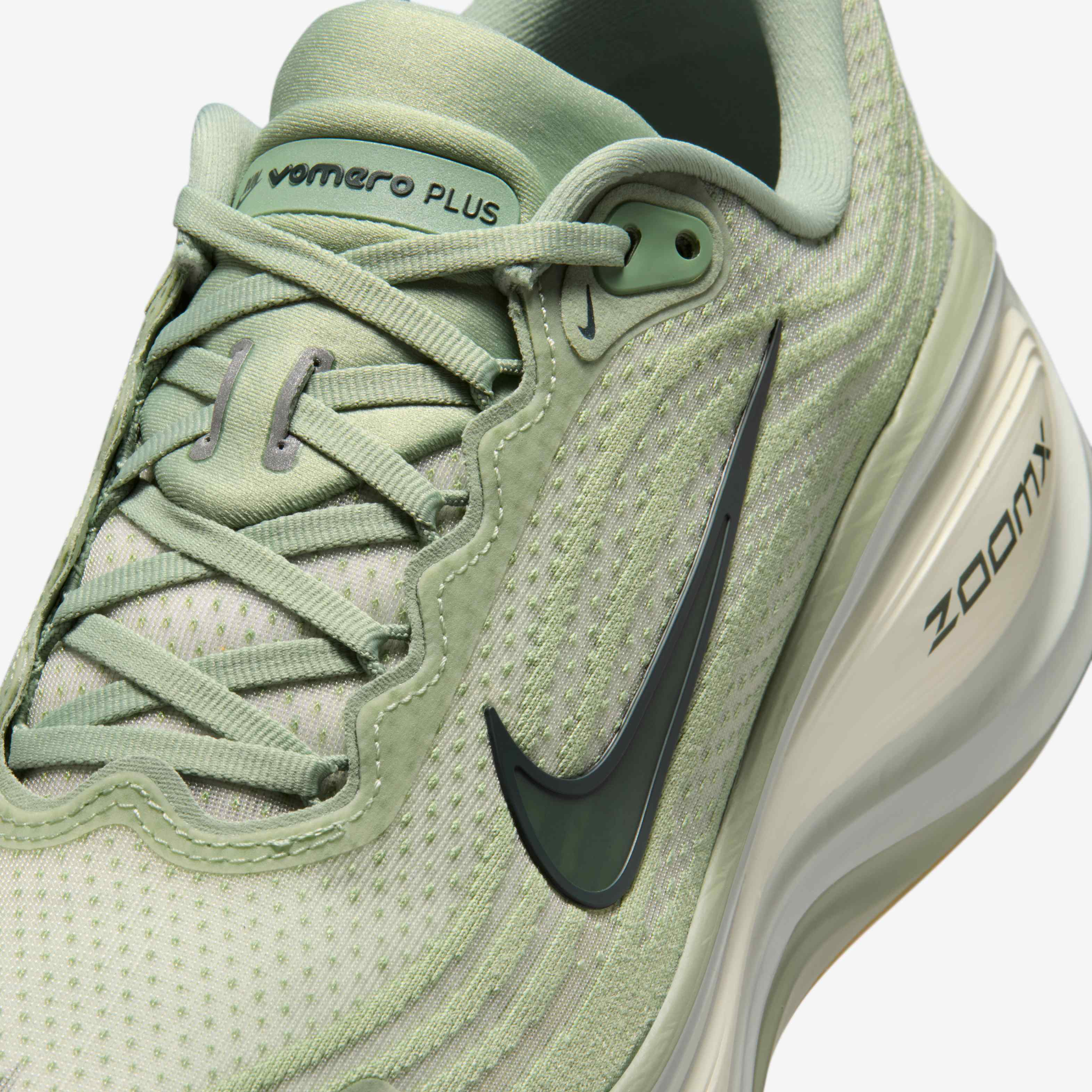 Nike Vomero Plus image number 6