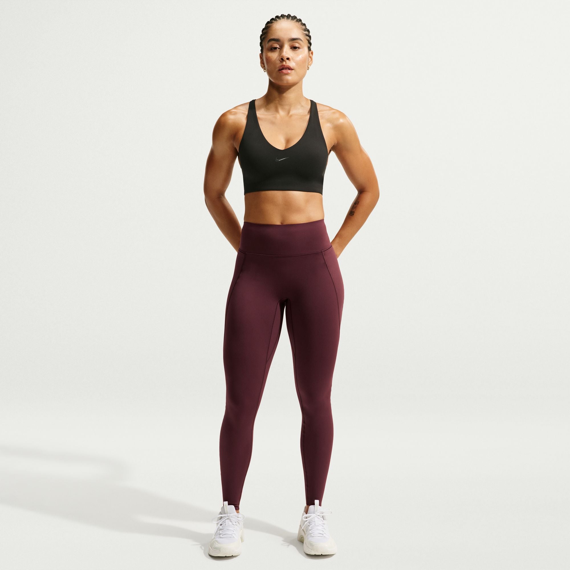Nike Universa image number 0