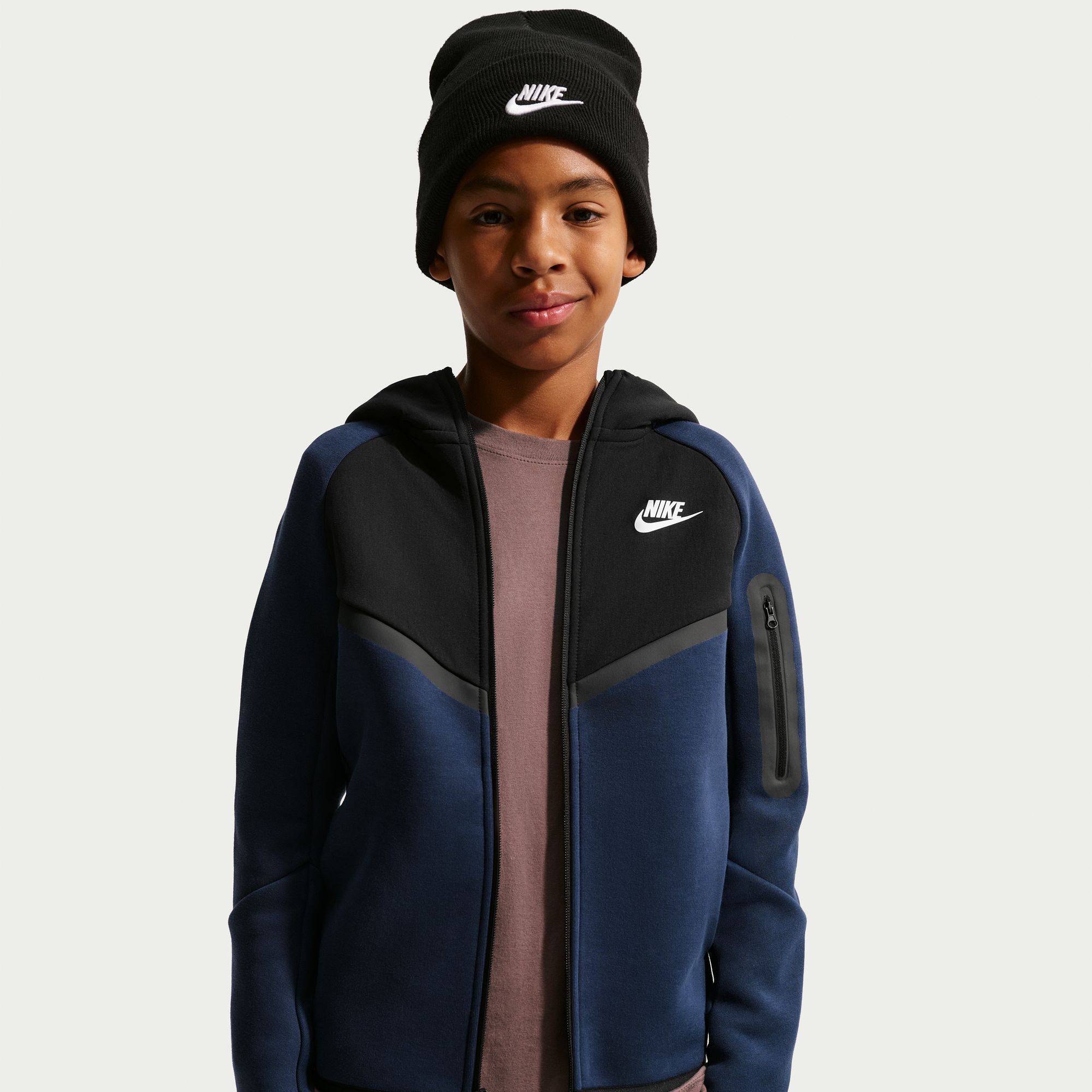 Nike Sportswear Tech Fleece image number 2