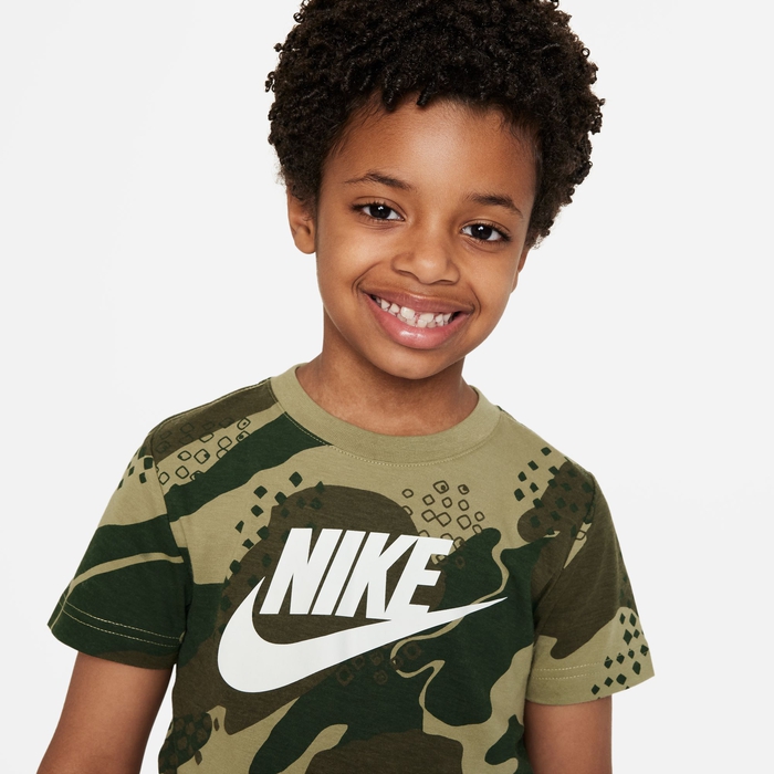 Nike Club Seasonal Camo Basic Tee image number 1 Nike Club Seasonal Camo Basic Tee image number 1