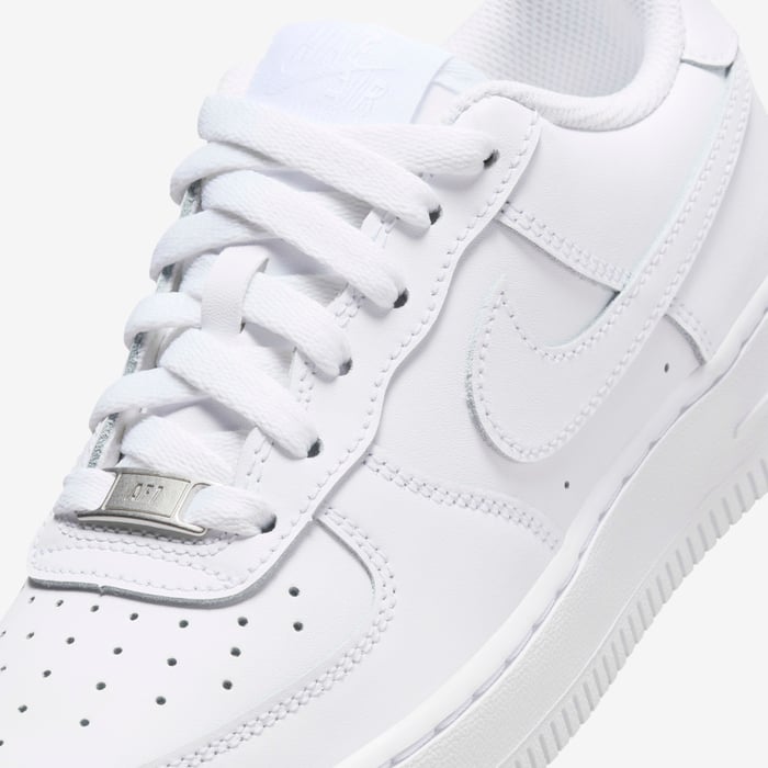 Nike Air Force 1 LE image number 6 Nike Air Force 1 LE image number 6