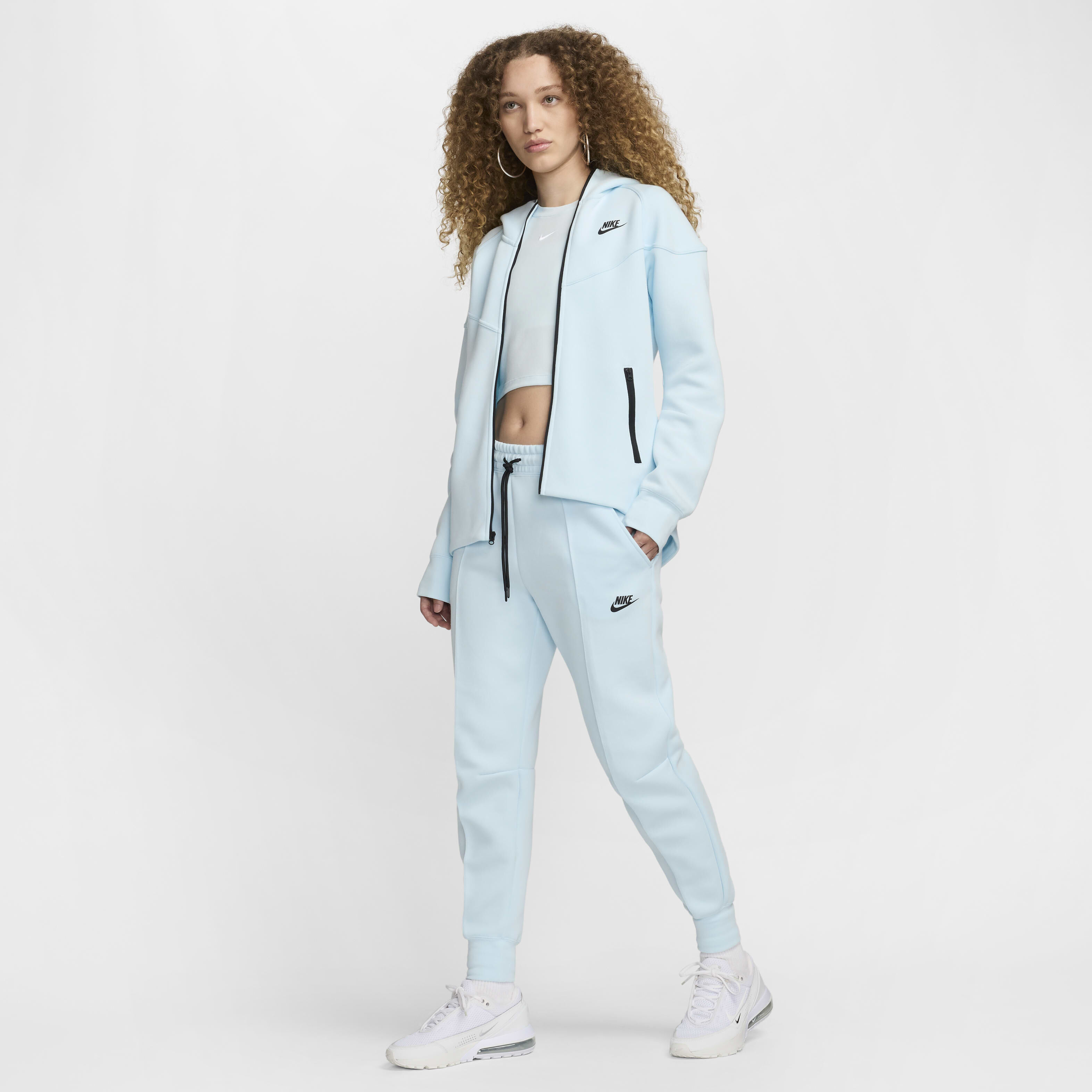 نايكي سبورتسوير ايسنشال image number 4