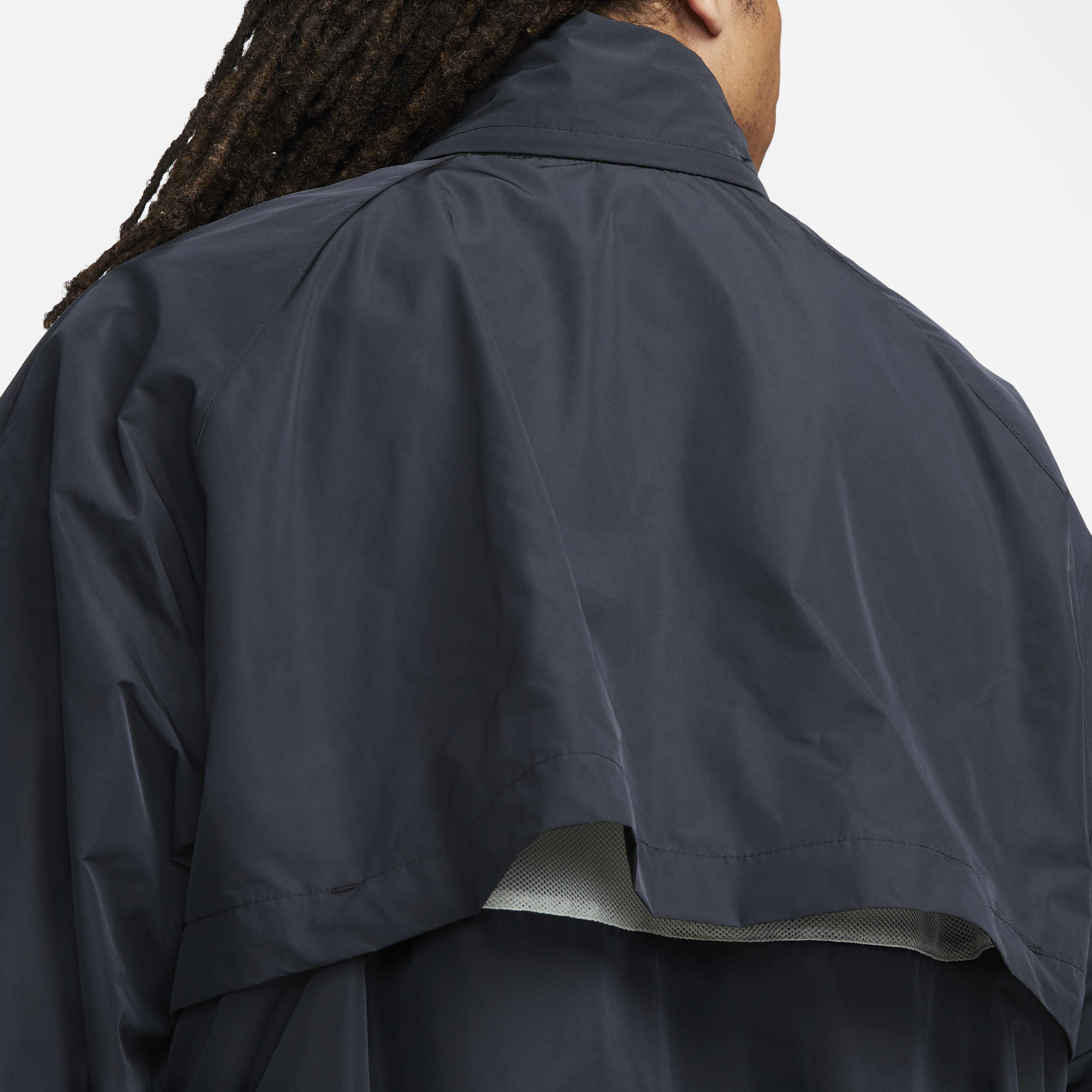 نايكي سووش image number 4