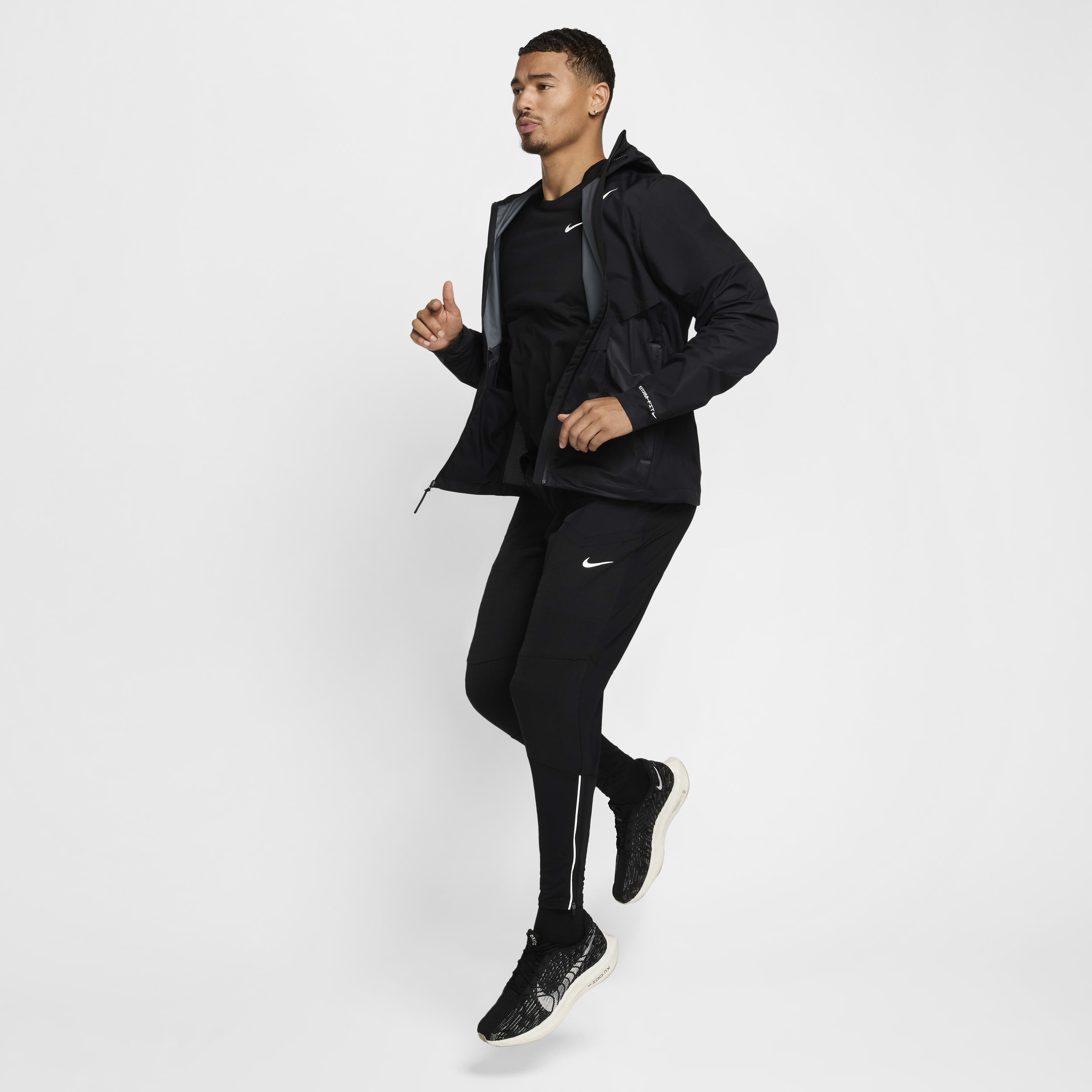 Nike AeroSwift image number 9