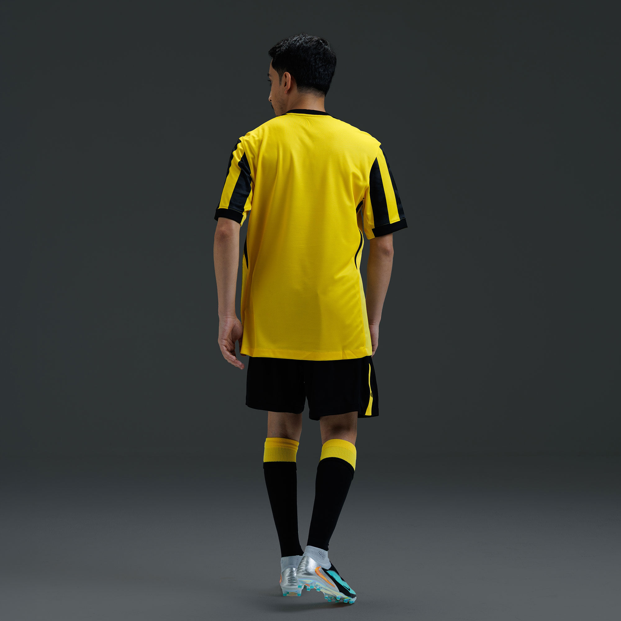 Al-Ittihad F.C. 2025/26 Stadium Home Jersey image number 2