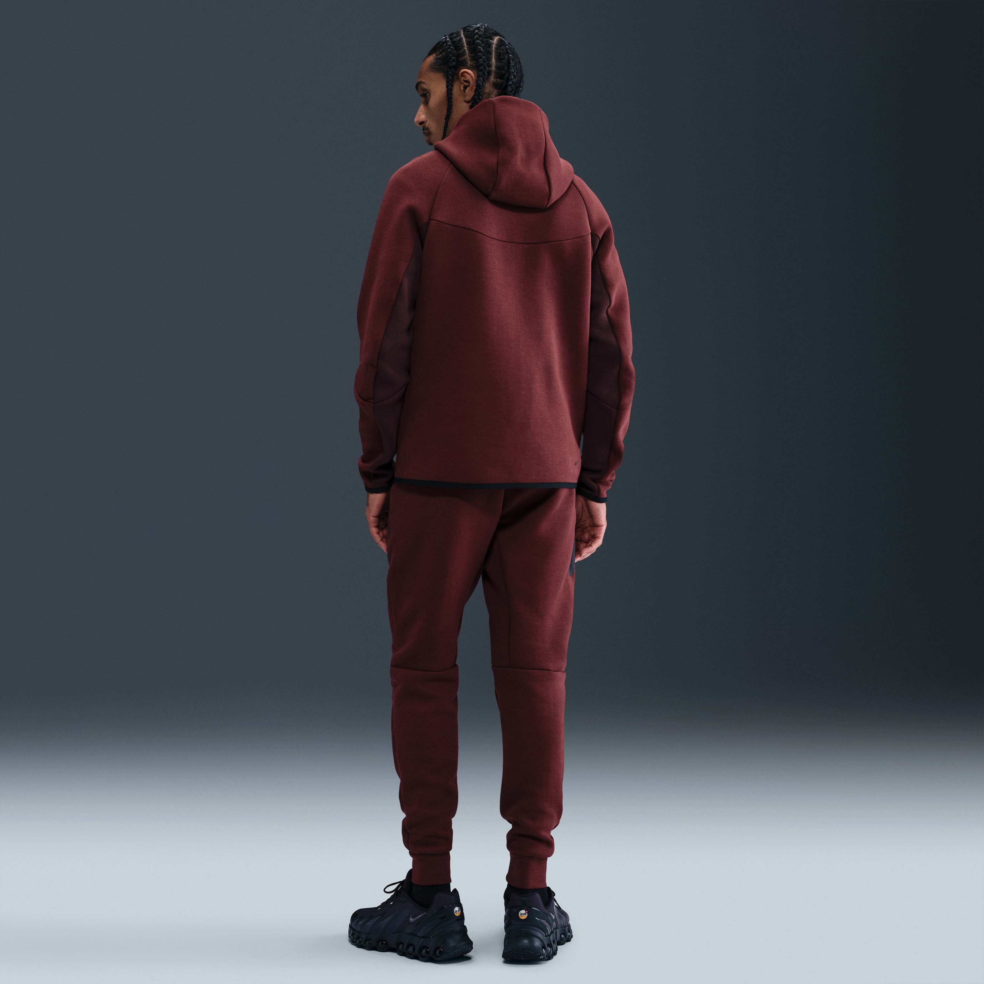 Nike Tech image number 4