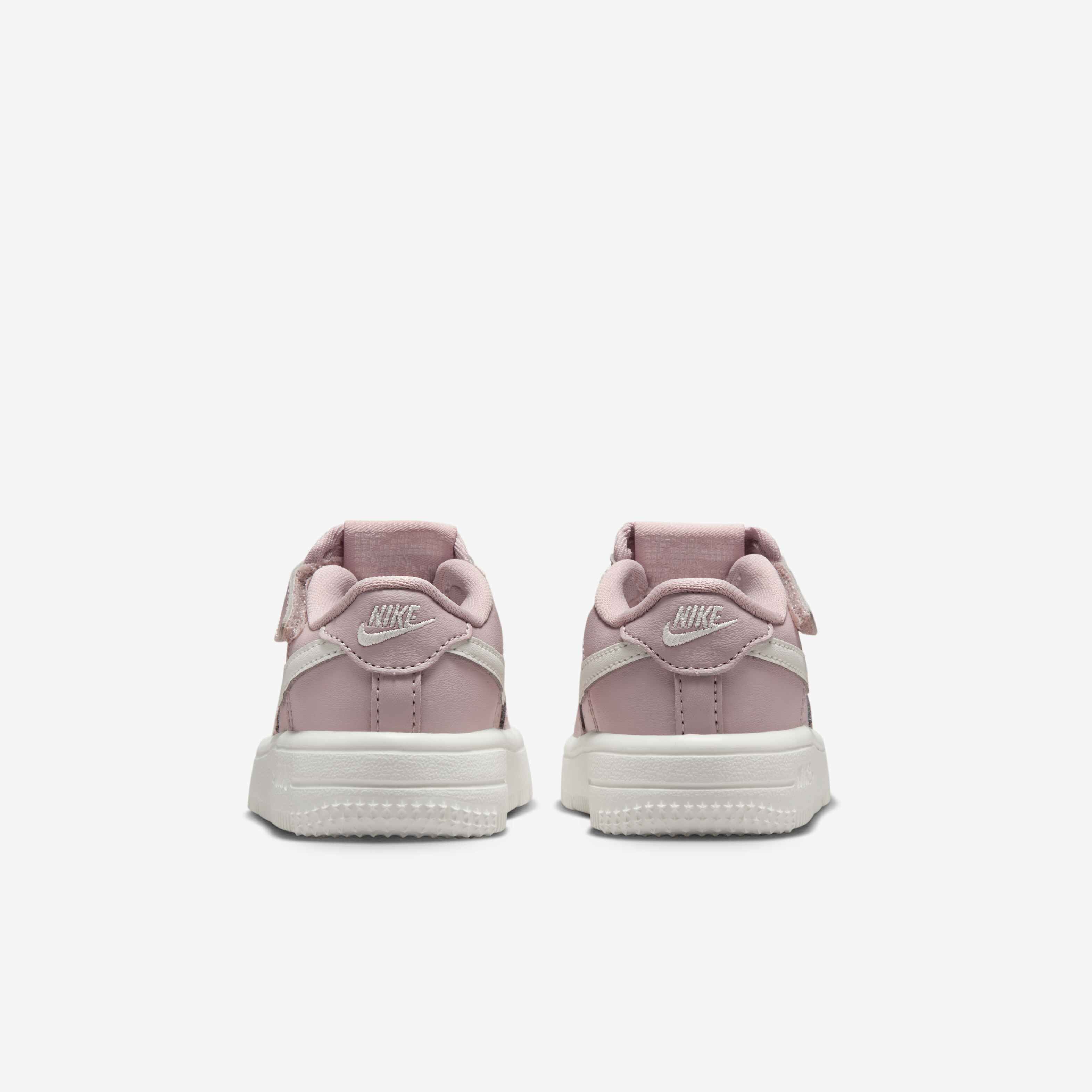 نايكي فورس 1 لو ايزي اون image number 5