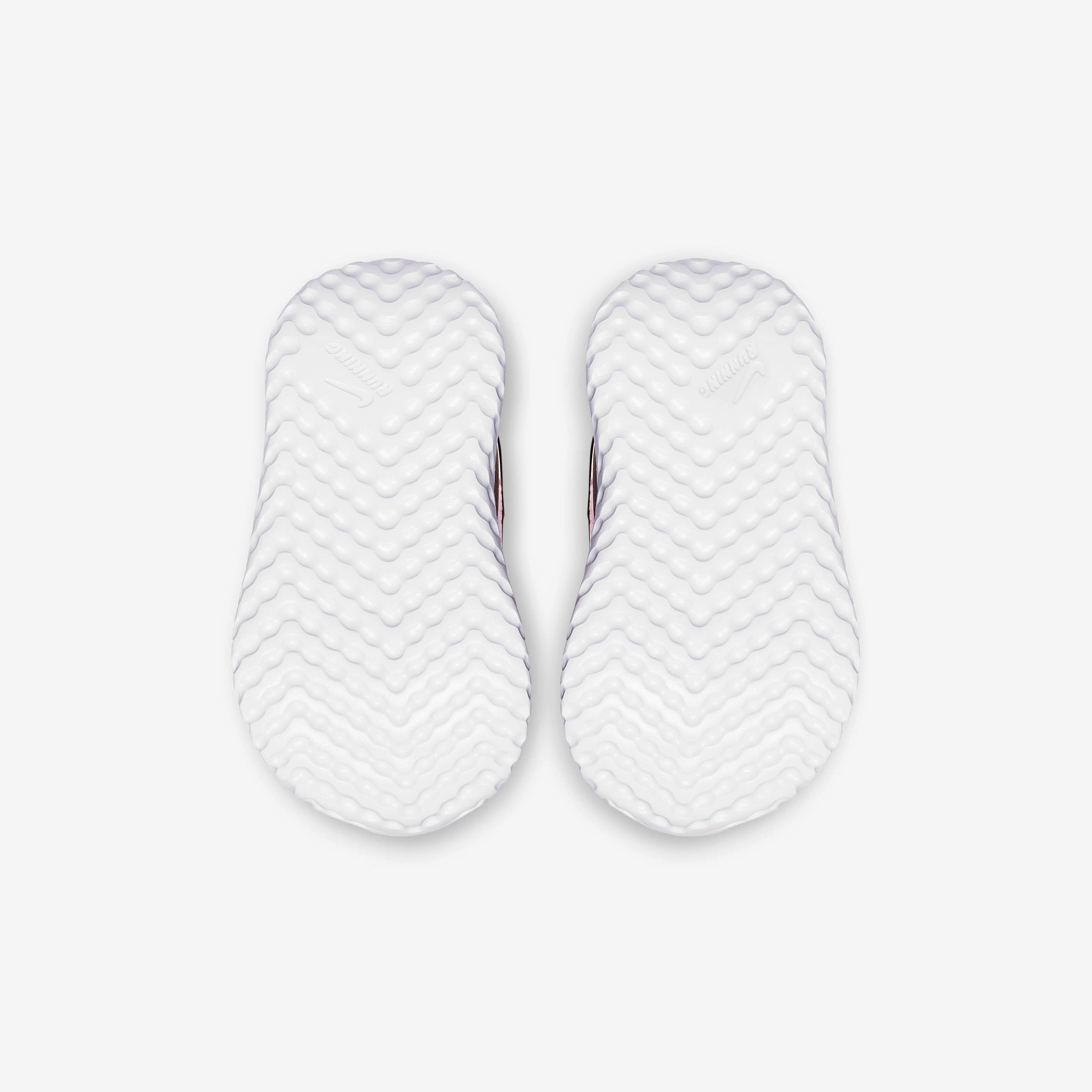 Nike Revolution 5 image number 1