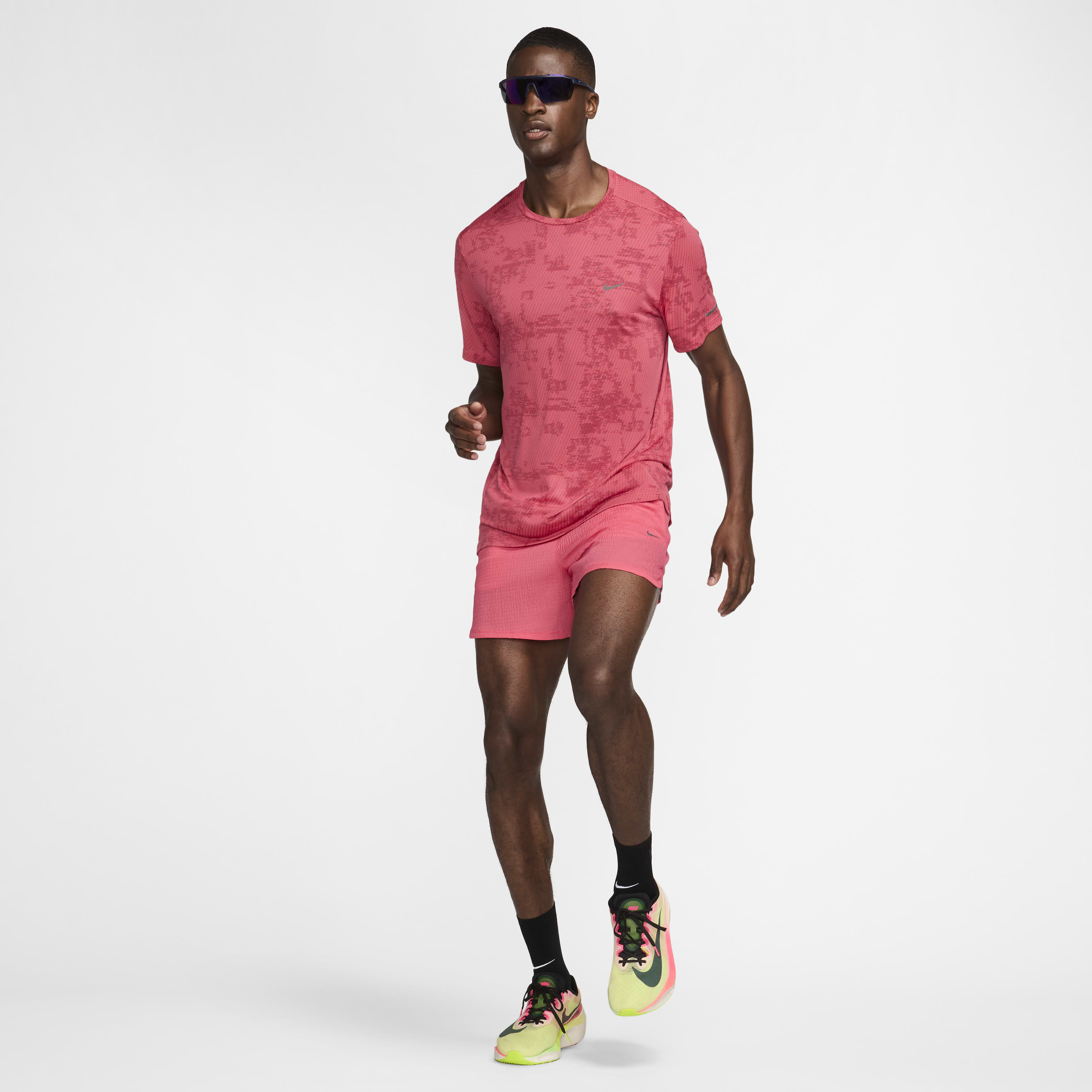 Nike Running Division image number 4