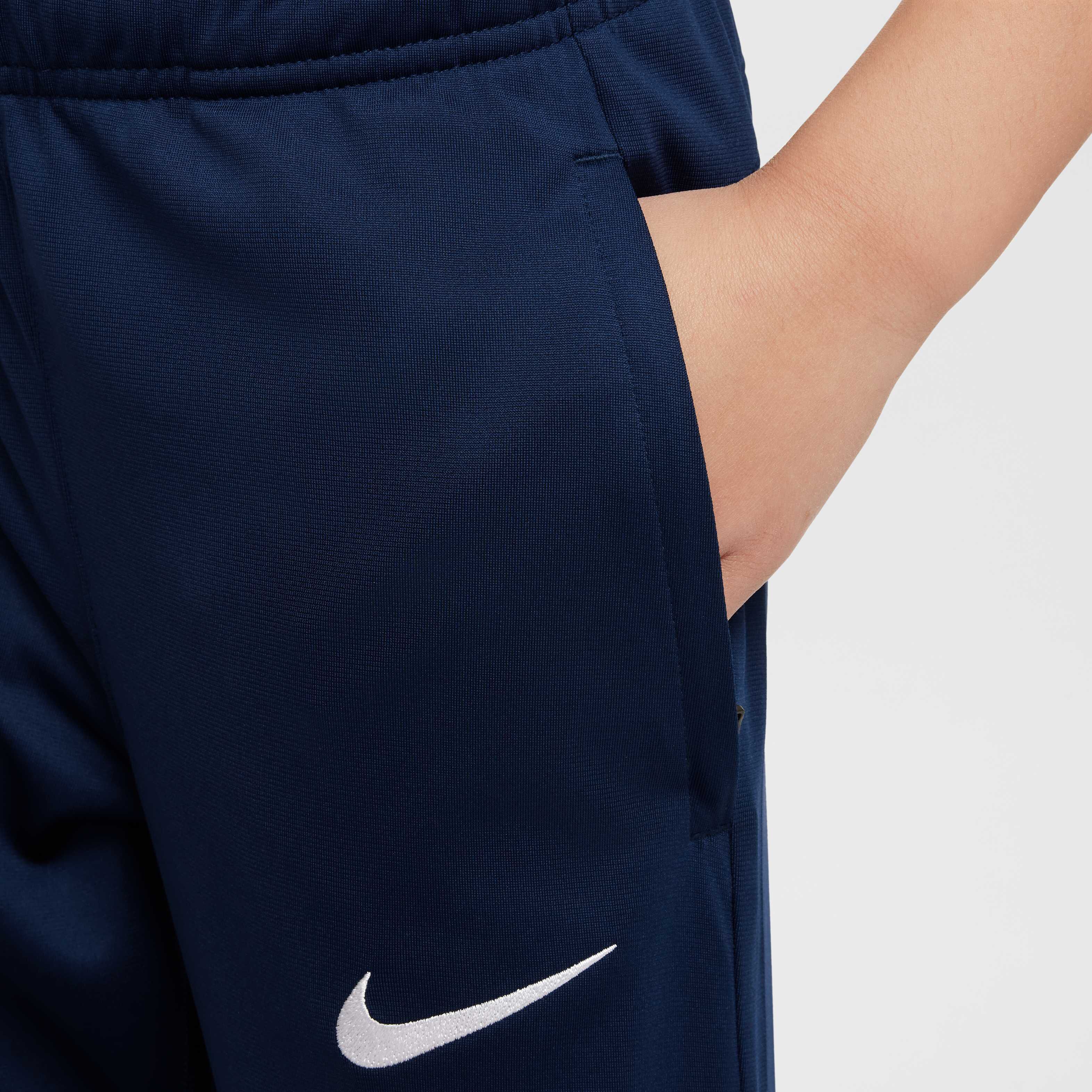 Pairis Saint-Germain Strike image number 9