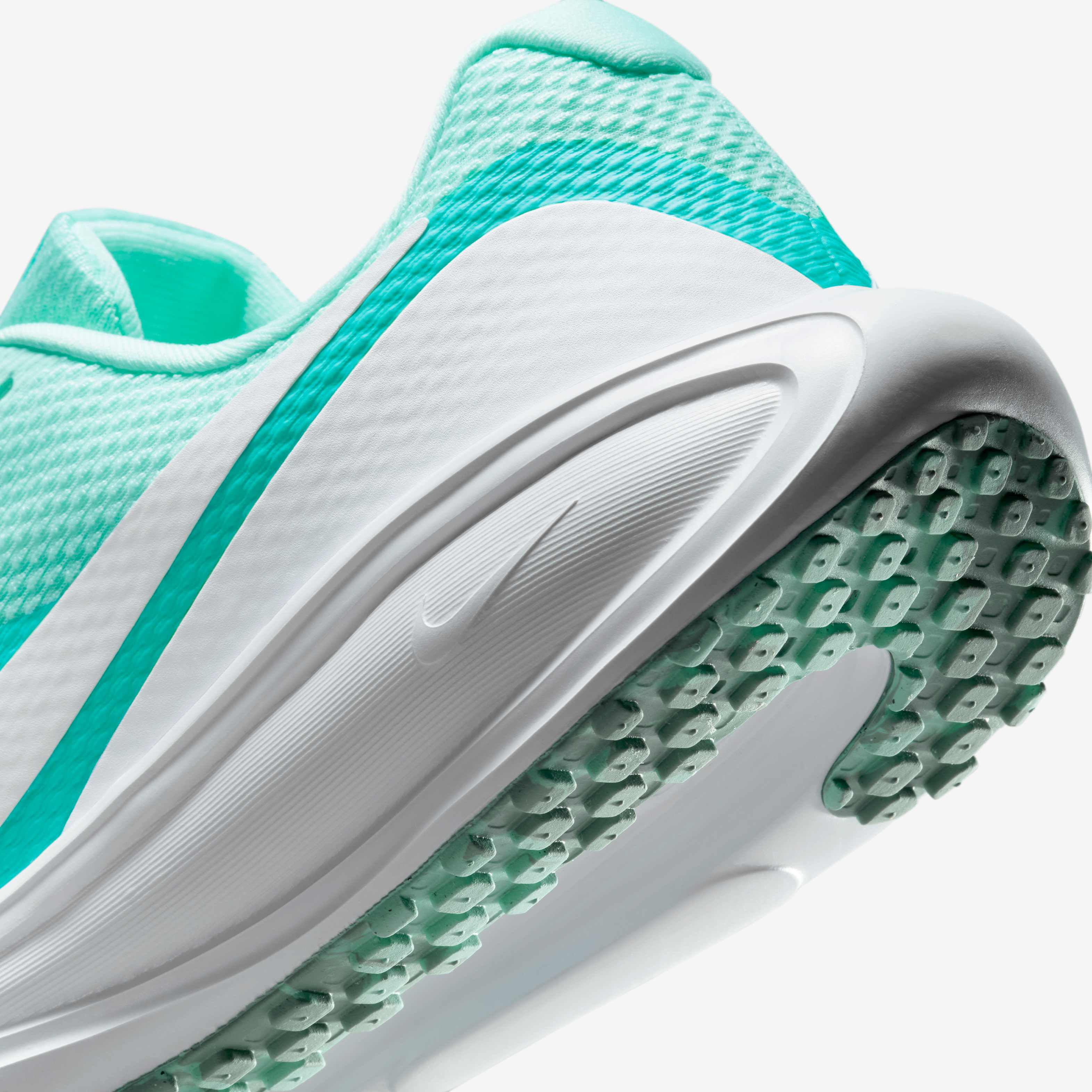 نايكي ريفلوشن 8 image number 7