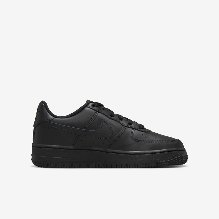 Nike Air Force 1 LE image number 2 Nike Air Force 1 LE image number 2