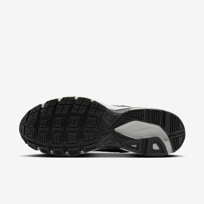 Nike Initiator image number 1 Nike Initiator image number 1