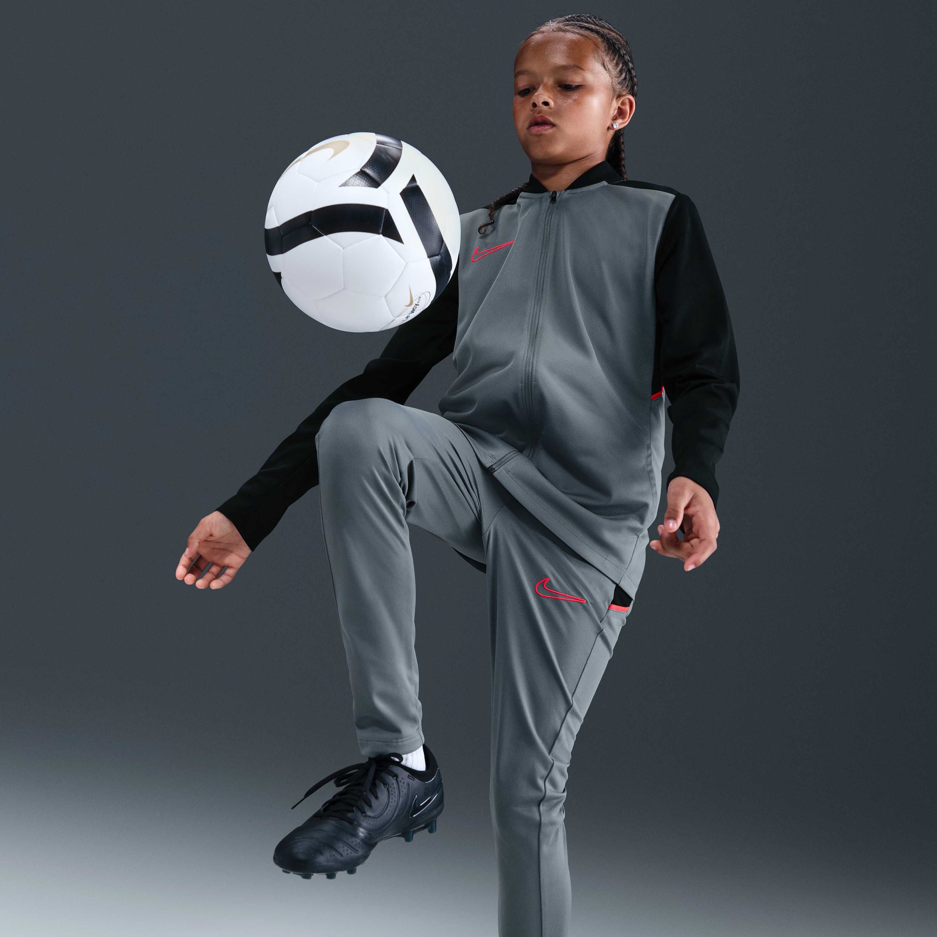 نايكي أكاديمي image number 6