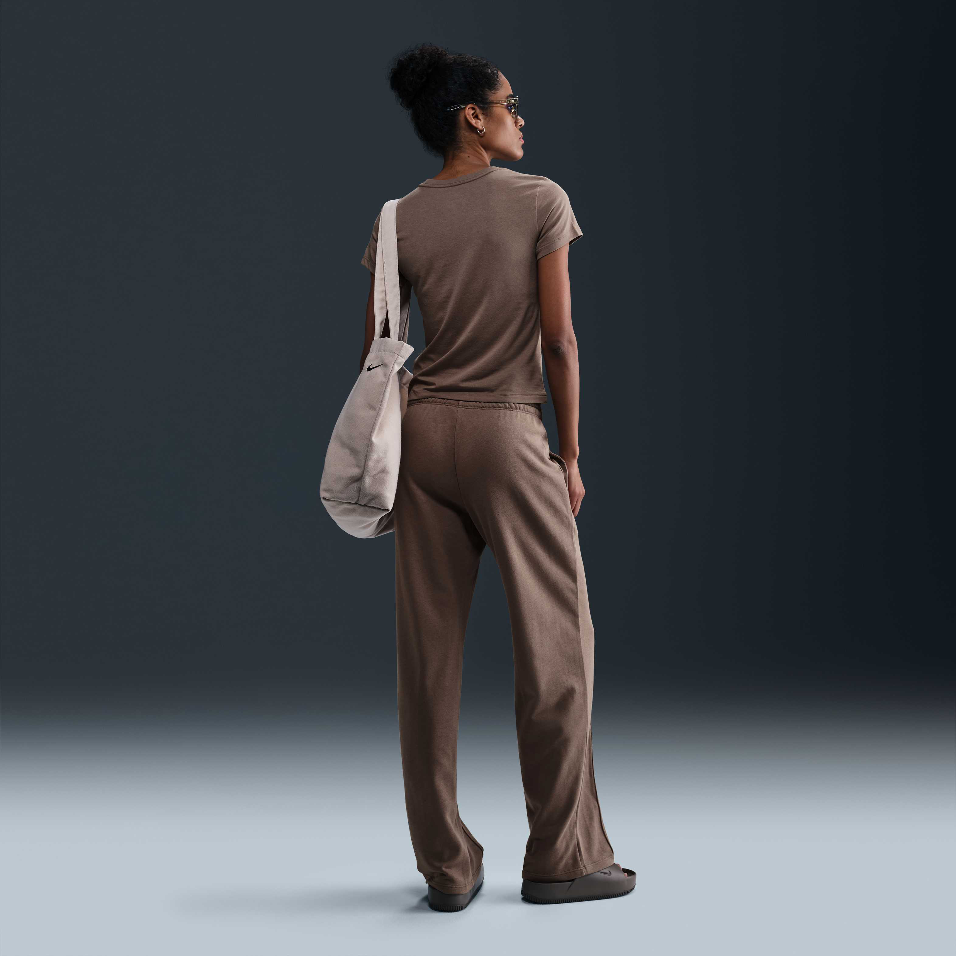 نايكي سبورتسوير تشيل نت image number 4