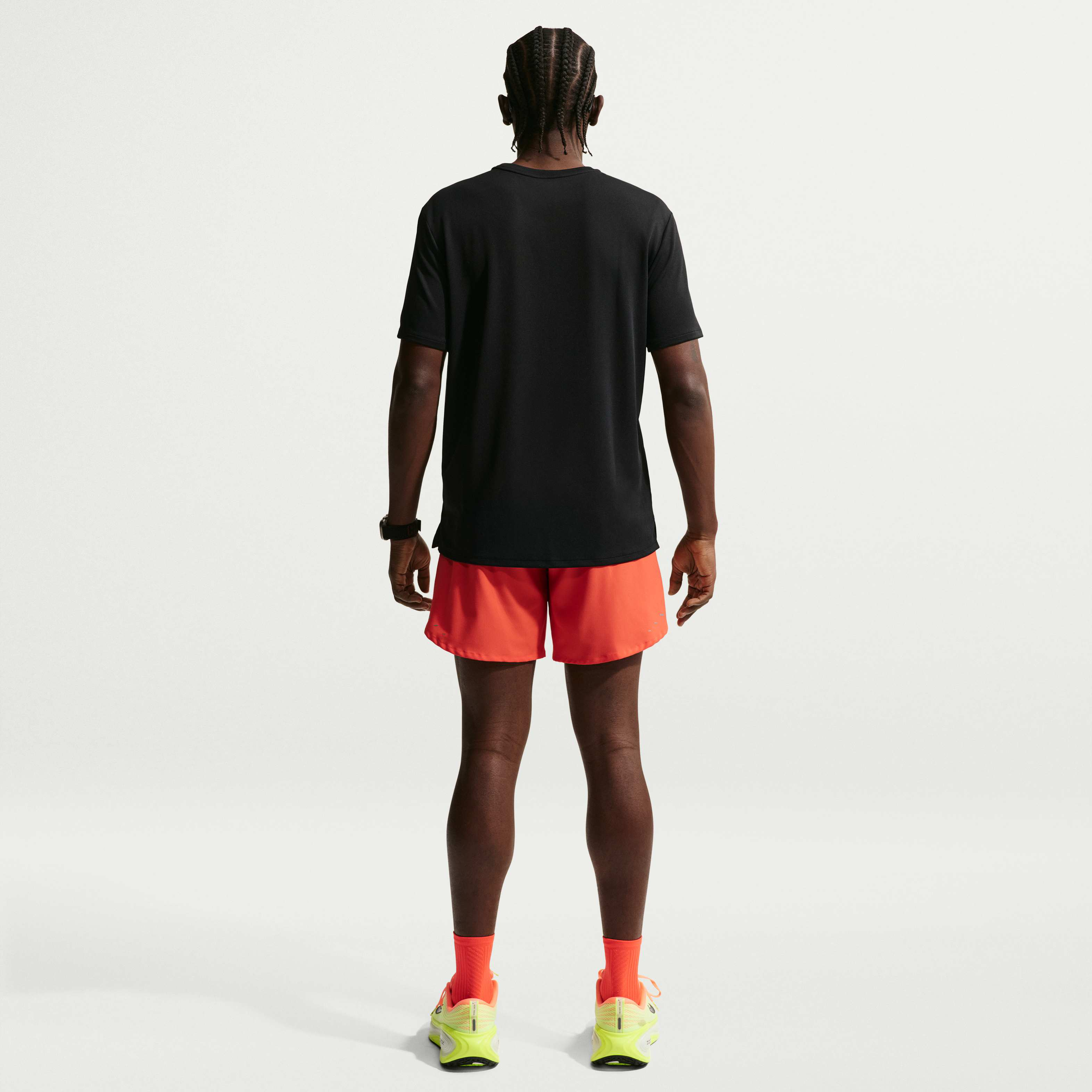 نايكي ميلر image number 4