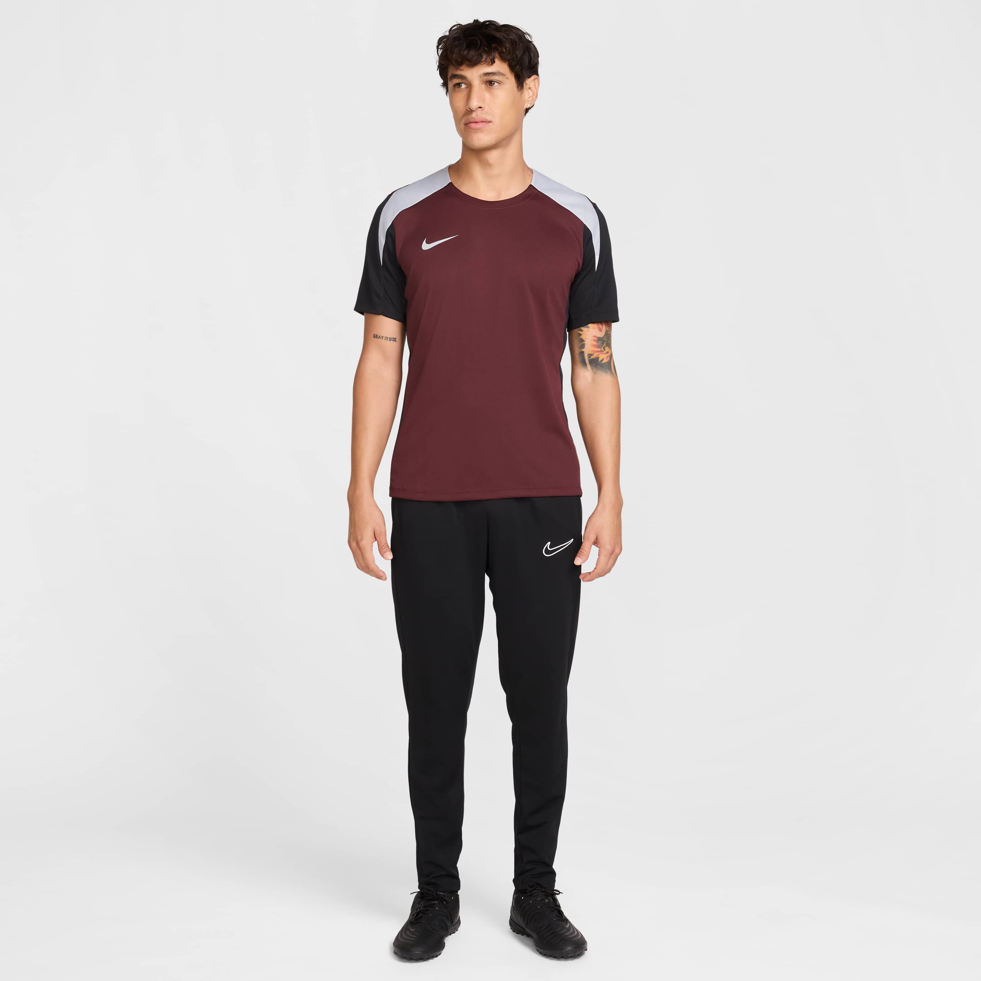 نايكي سترايك image number 4