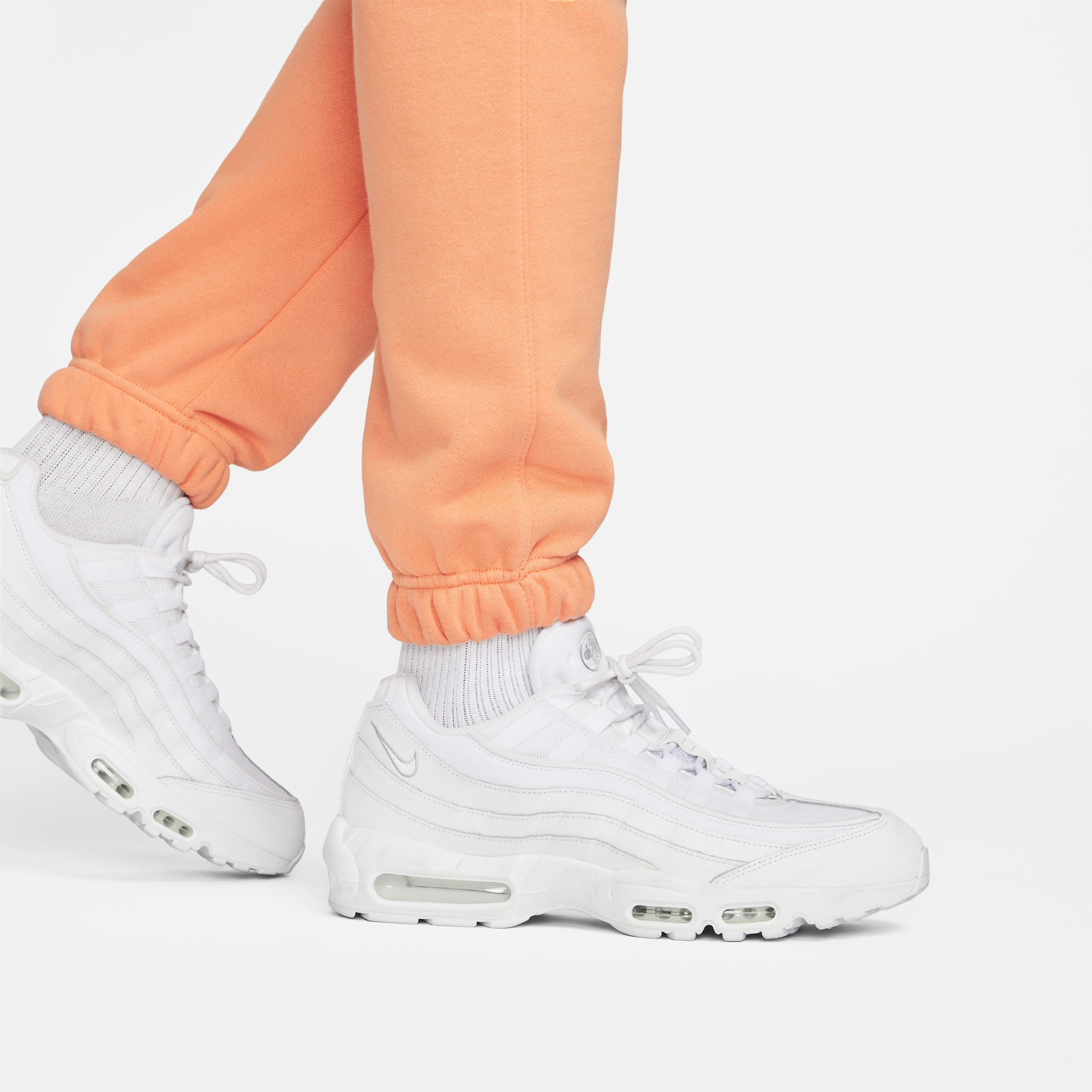 نايكي سبورتسوير كلوب فليس image number 4