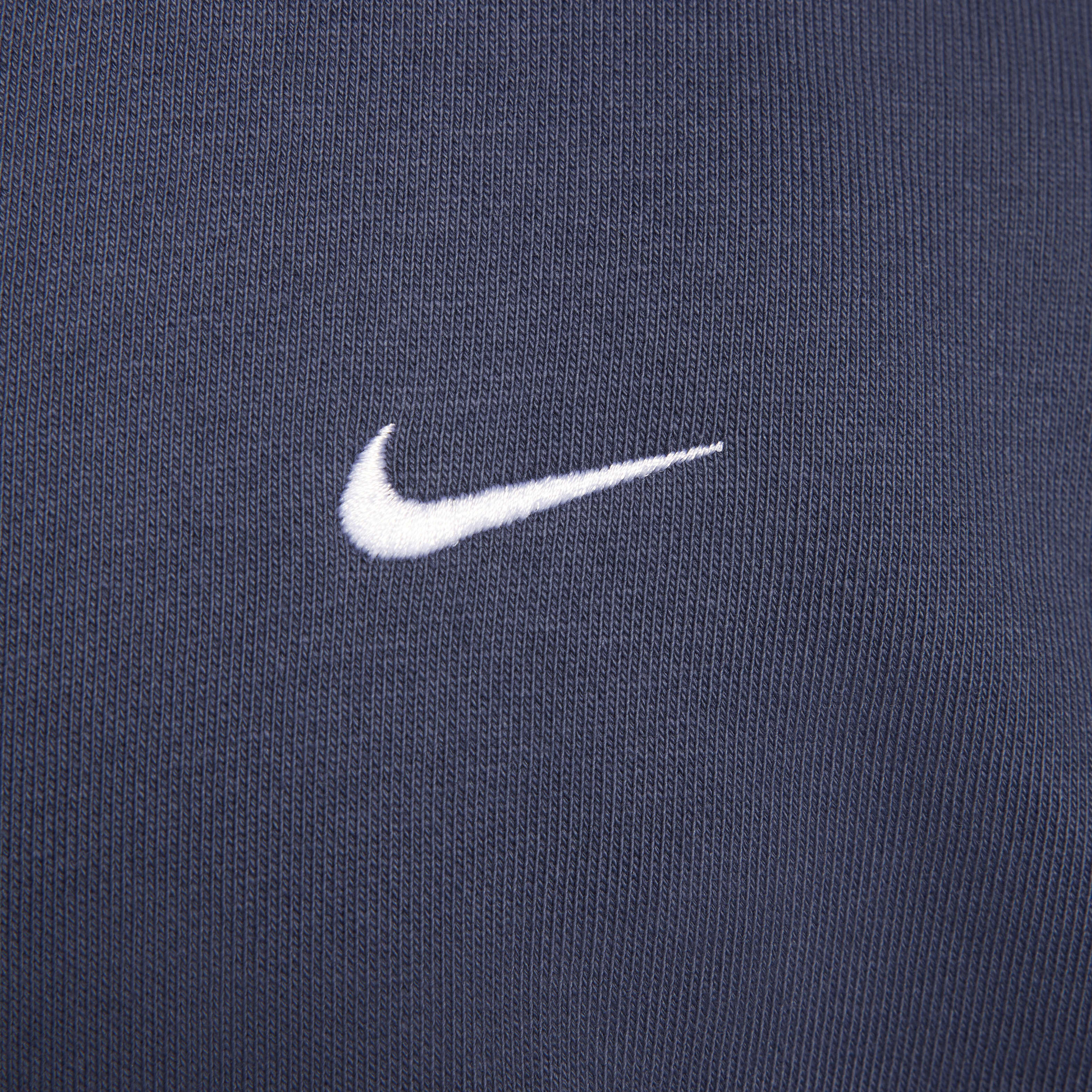 Nike club swoosh crew sweatshirt in navy store