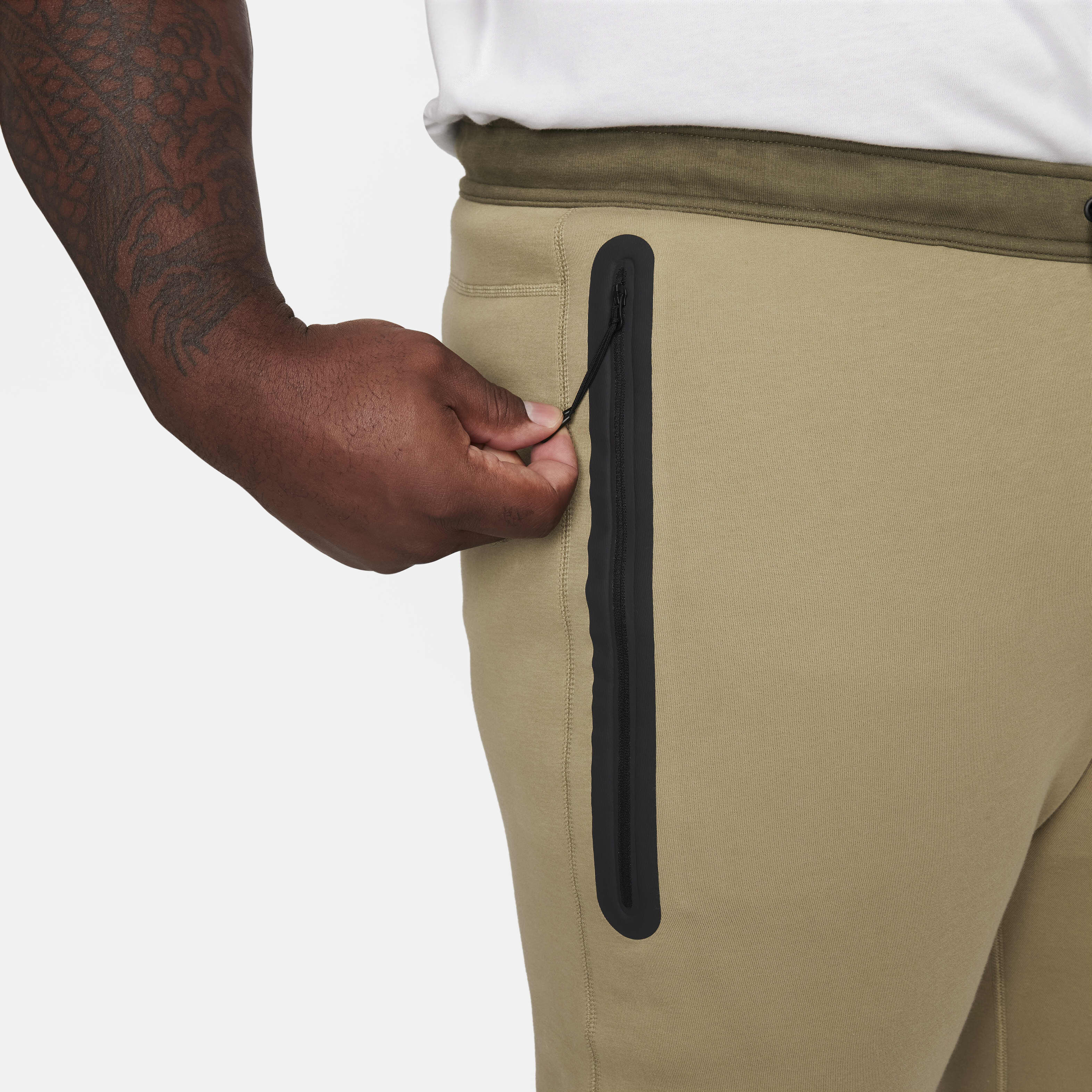 Nike Sportswear Tech Fleece image number 13