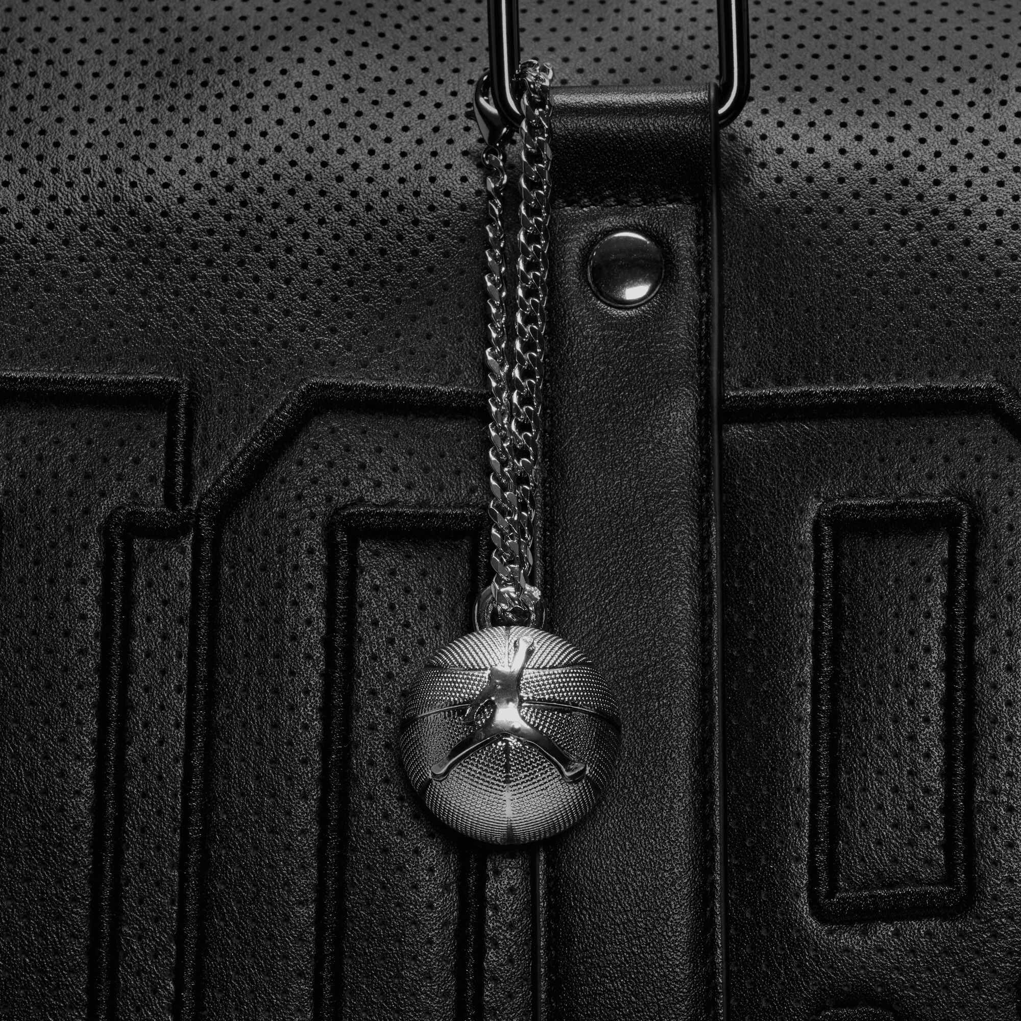 Zoom image
