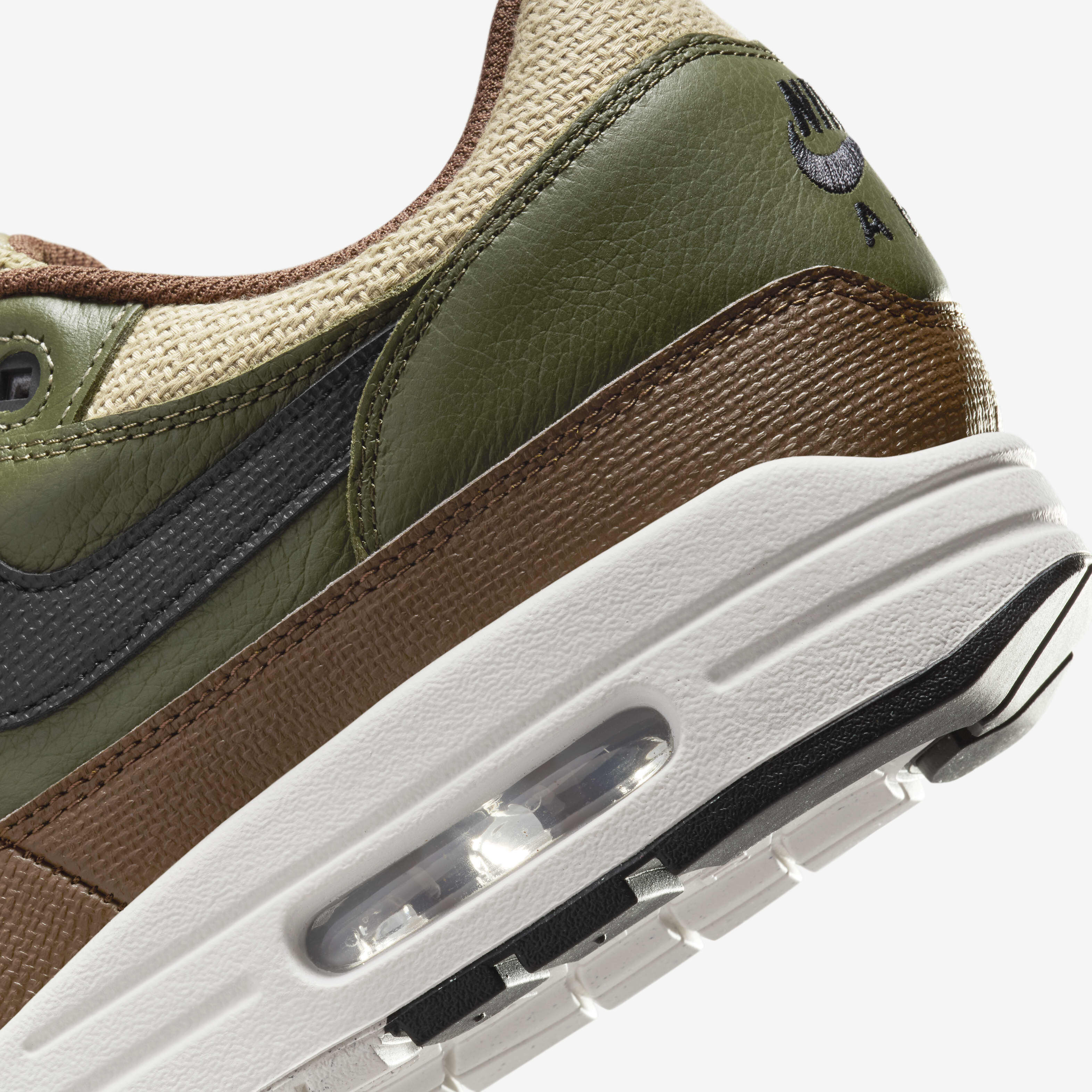 Buy Nike Air Max 1 Essential Premium Men s Shoes Nike Kuwait Official