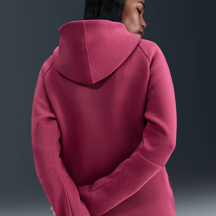 نايكي سبورتسوير تك فليس ويندرانر image number 1 نايكي سبورتسوير تك فليس ويندرانر image number 1