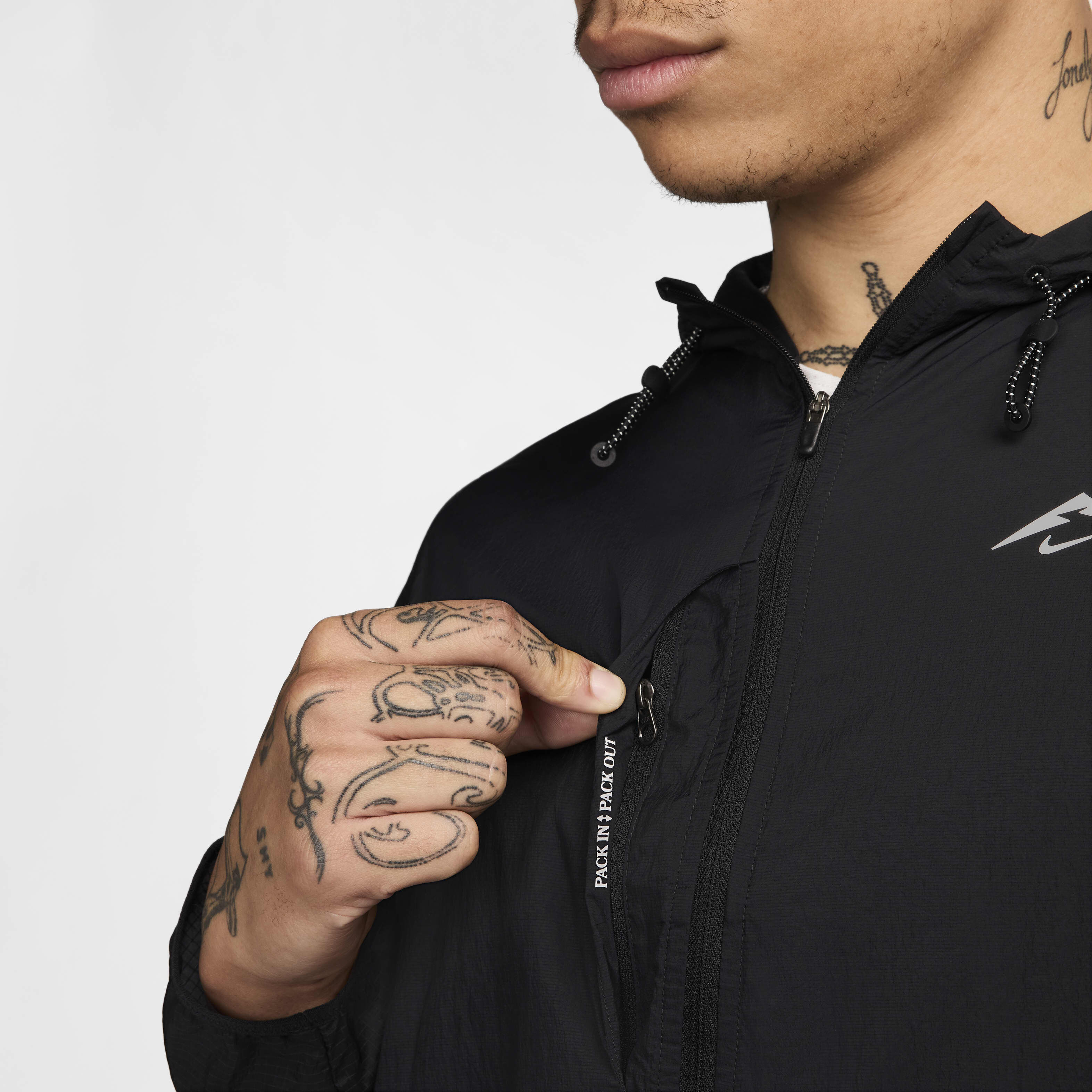 ウォーキング・ランニングウェア 109.NIKE DRI-FIT JACKETS BLACK Buy Nike Trail Aireez Men's Running Jacket - Black