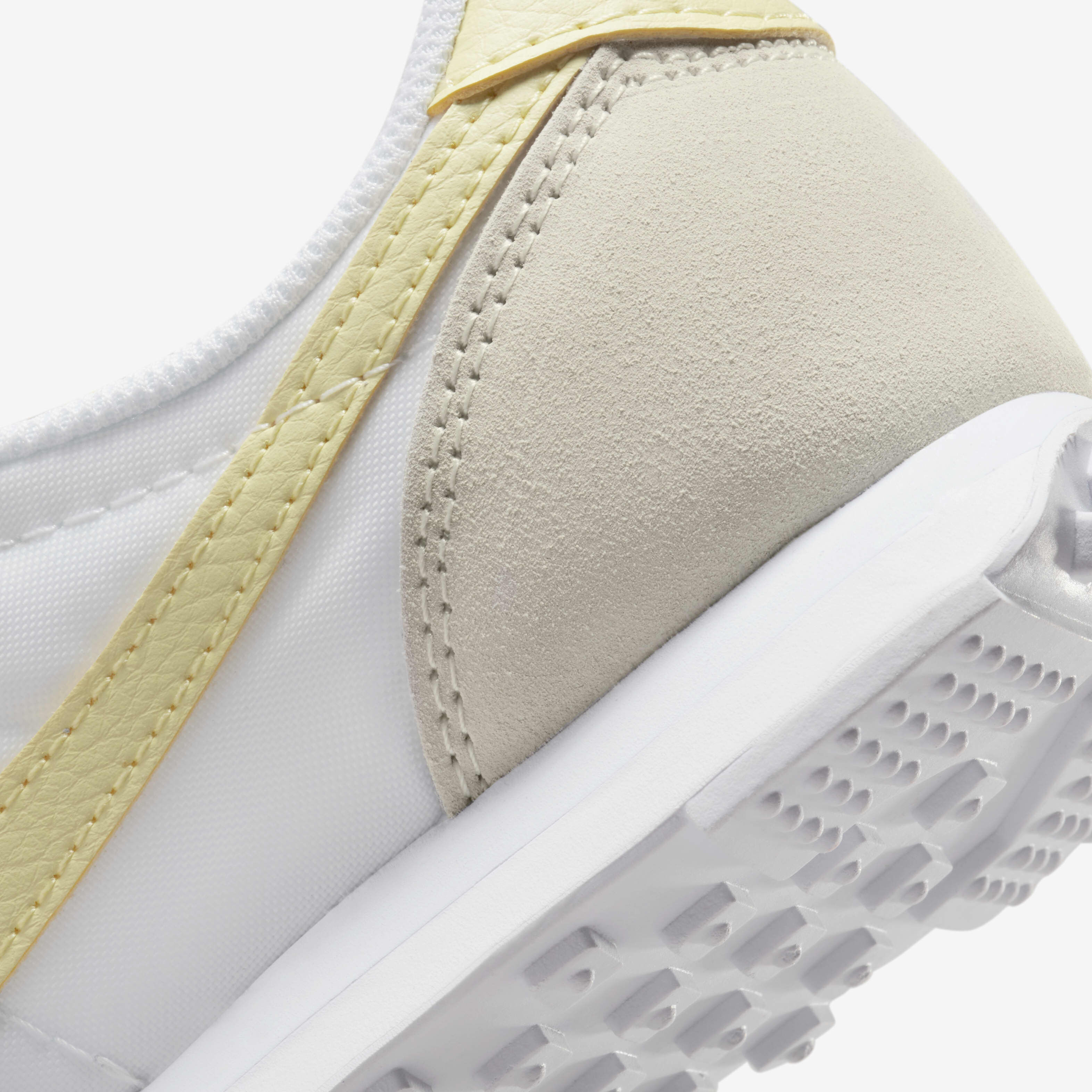 Buy Nike Waffle Trainer 2 Women s Shoes Nike Kuwait Official