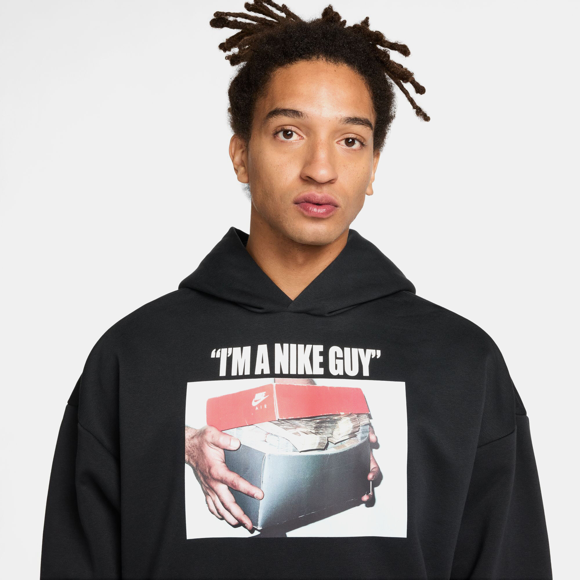 LeBron 'Shoe Bag' image number 2