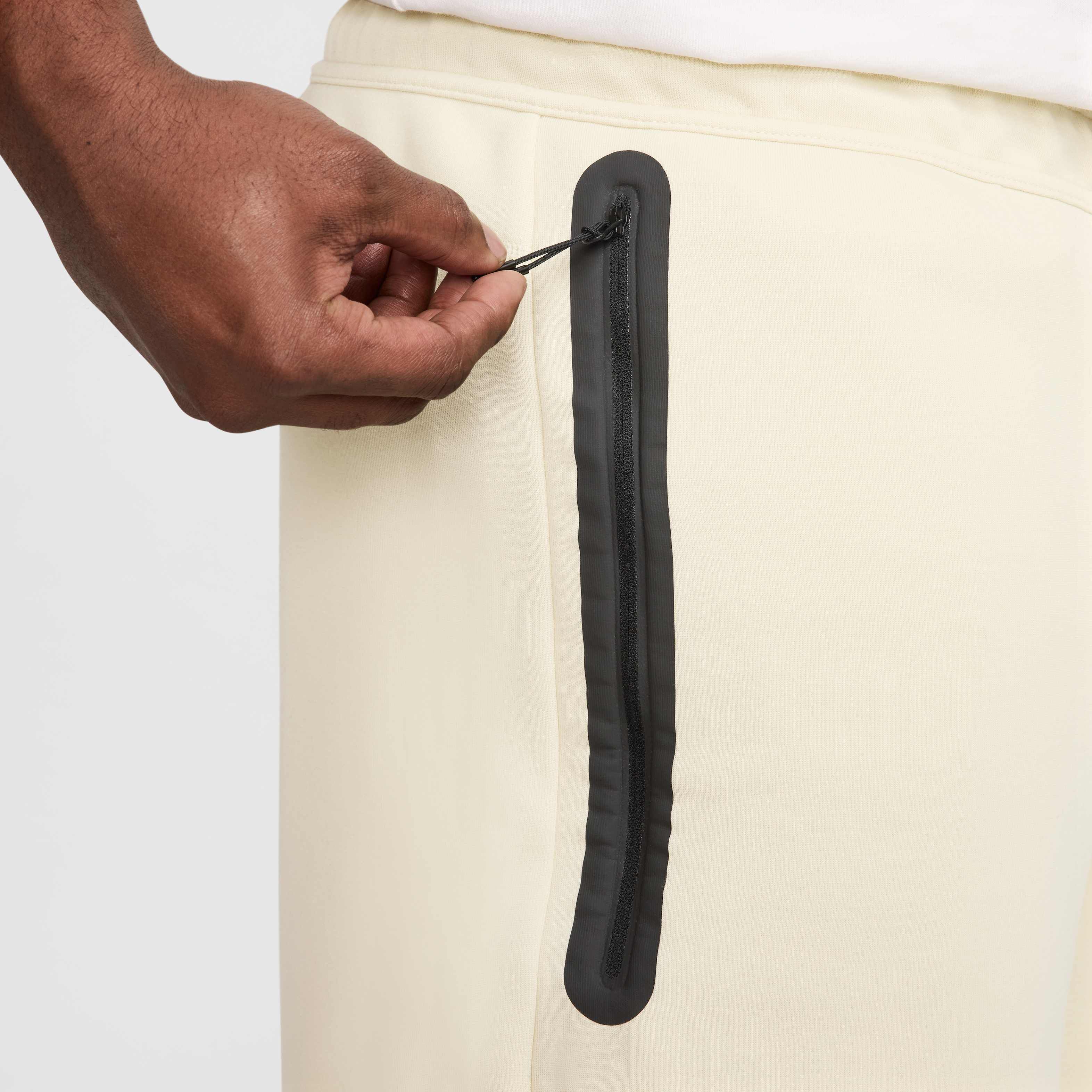 نايكي سبورتسوير تك فليس image number 13