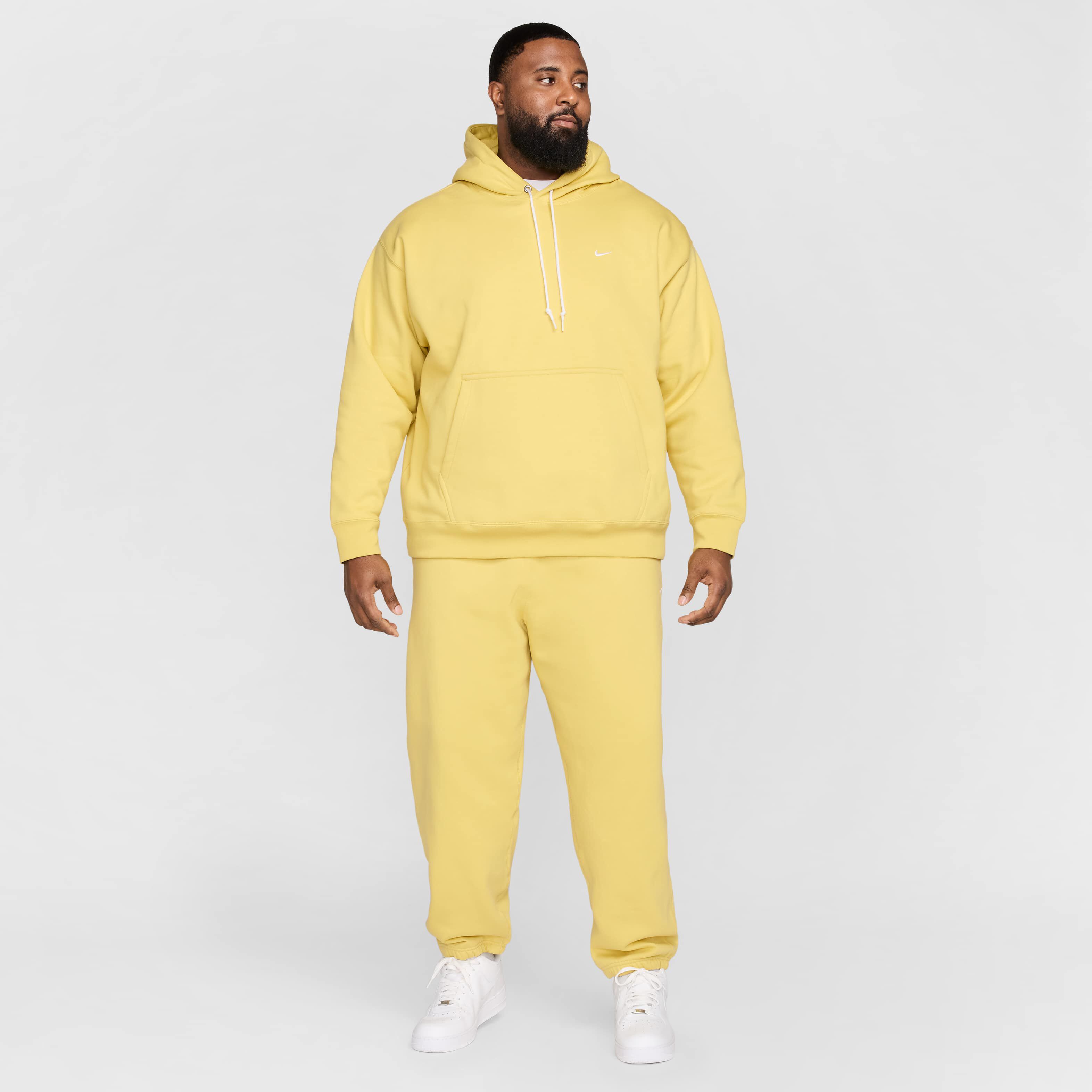 Nike Solo Swoosh image number 13