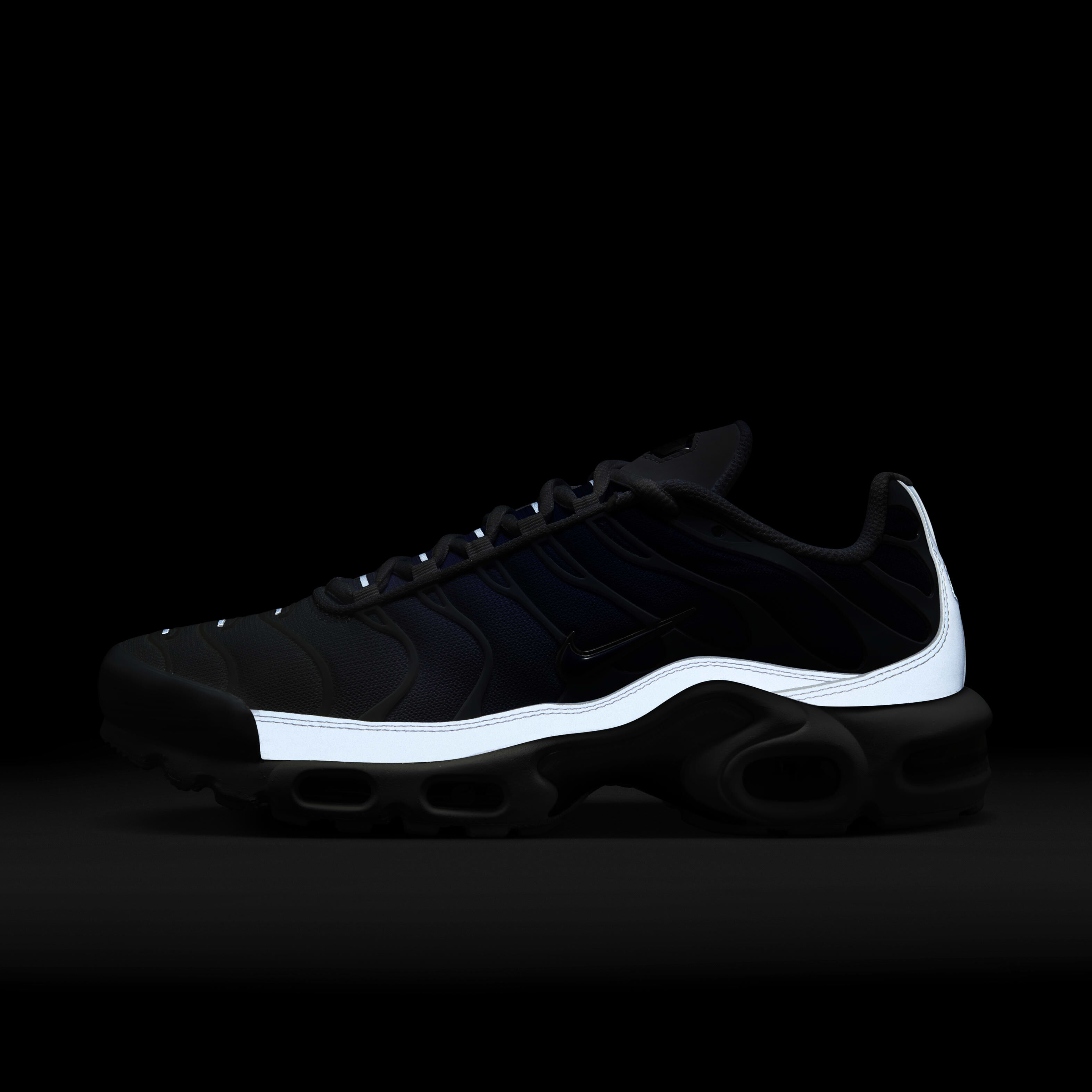 Nike Air Max Plus image number 11