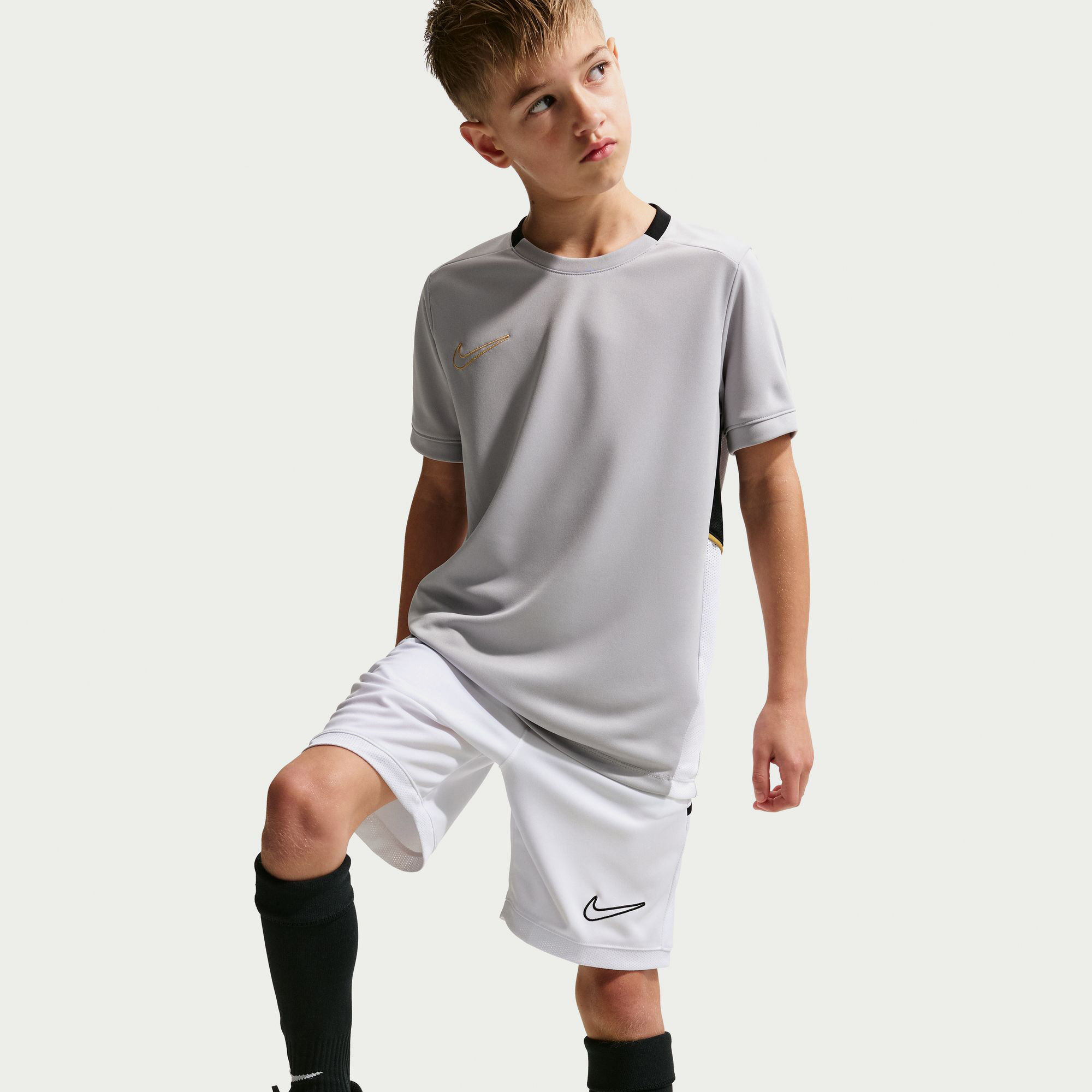 نايكي أكاديمي image number 2