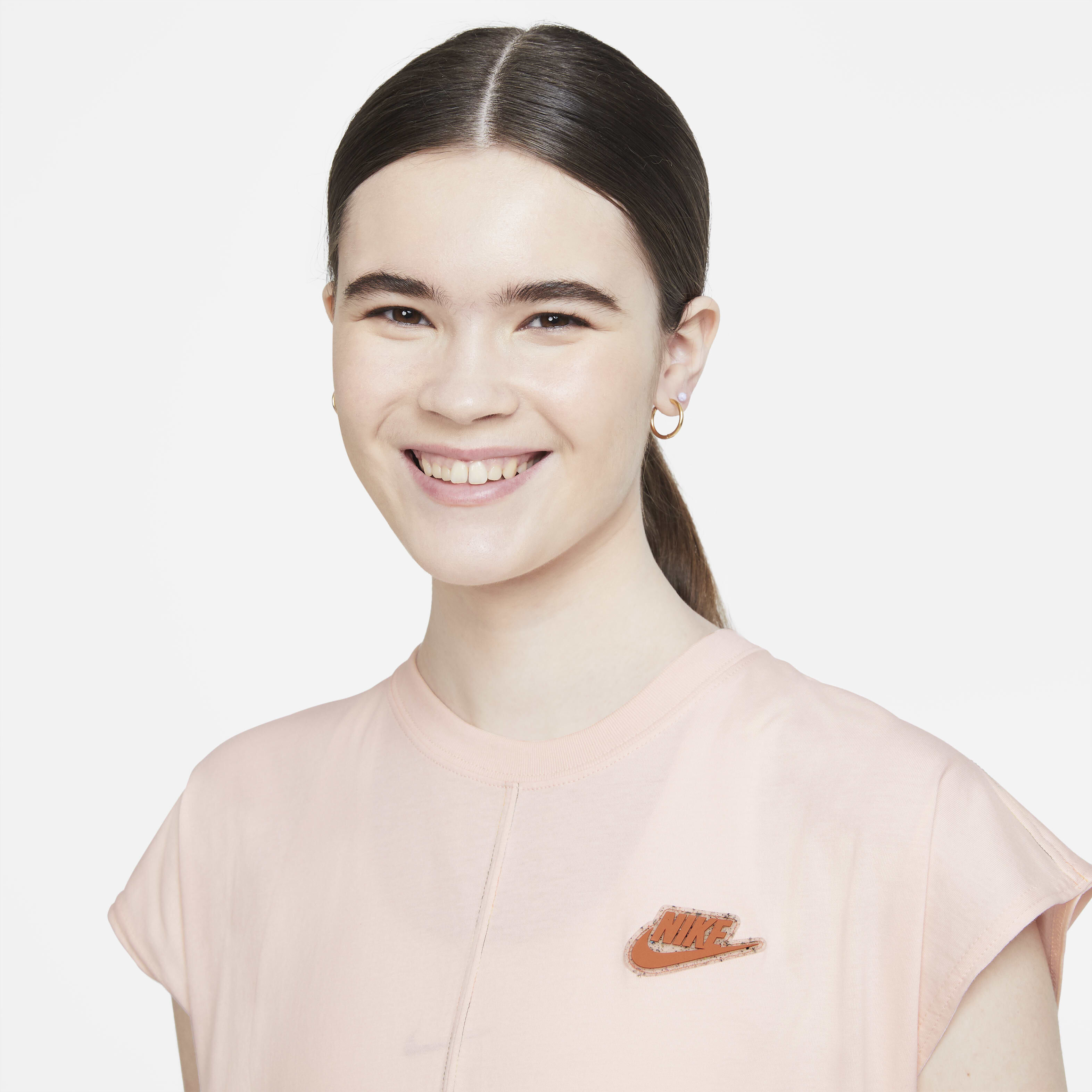 نايكي سبورتسوير image number 2