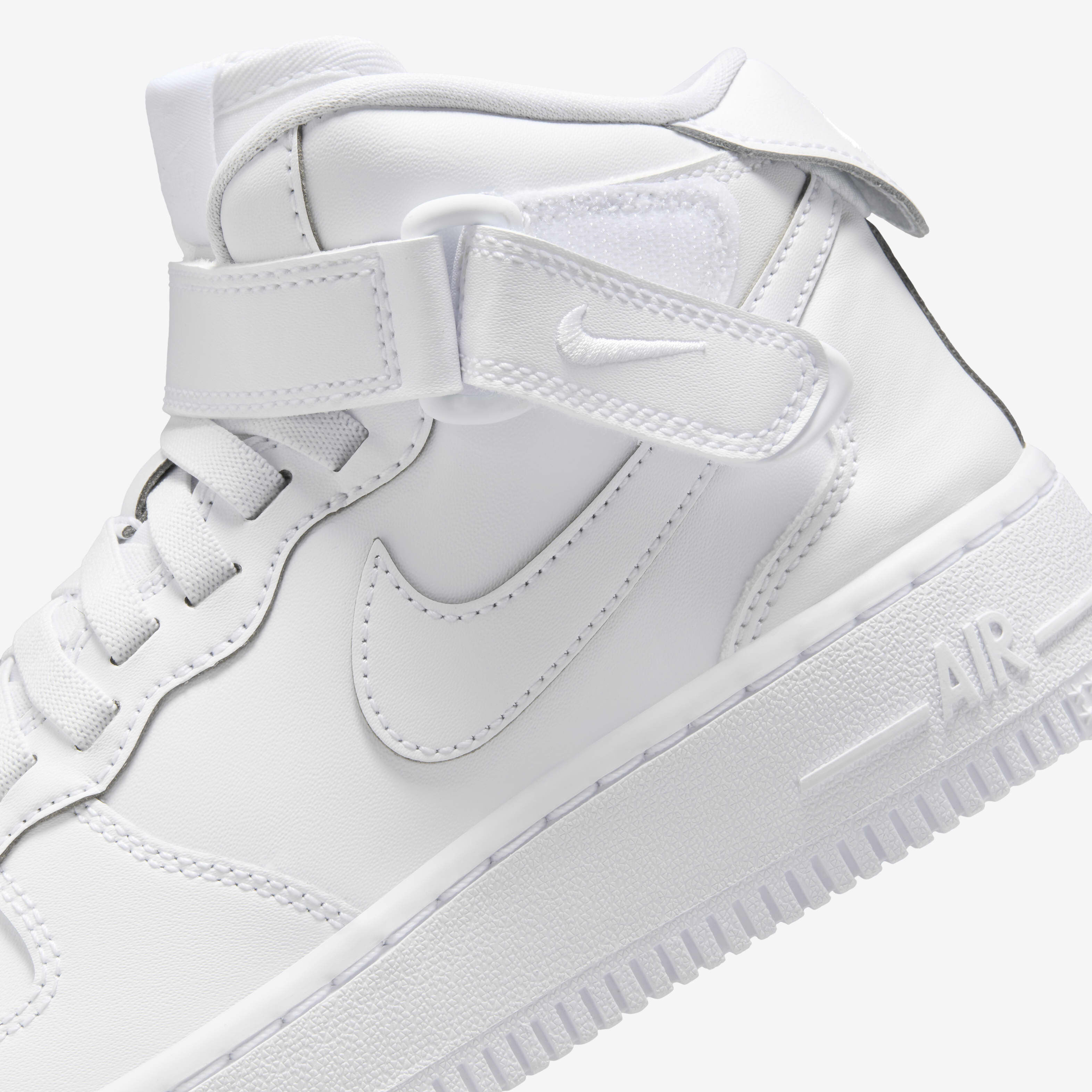 Nike air force 1 mid kind hotsell
