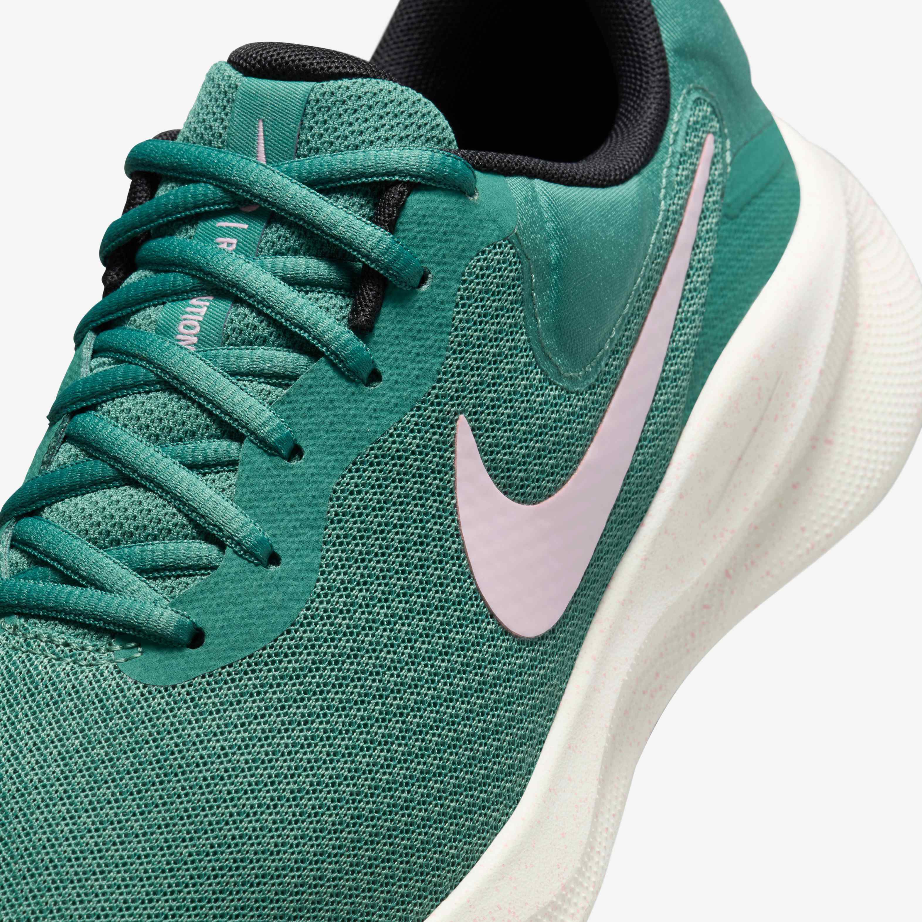Nike Revolution 7 image number 6