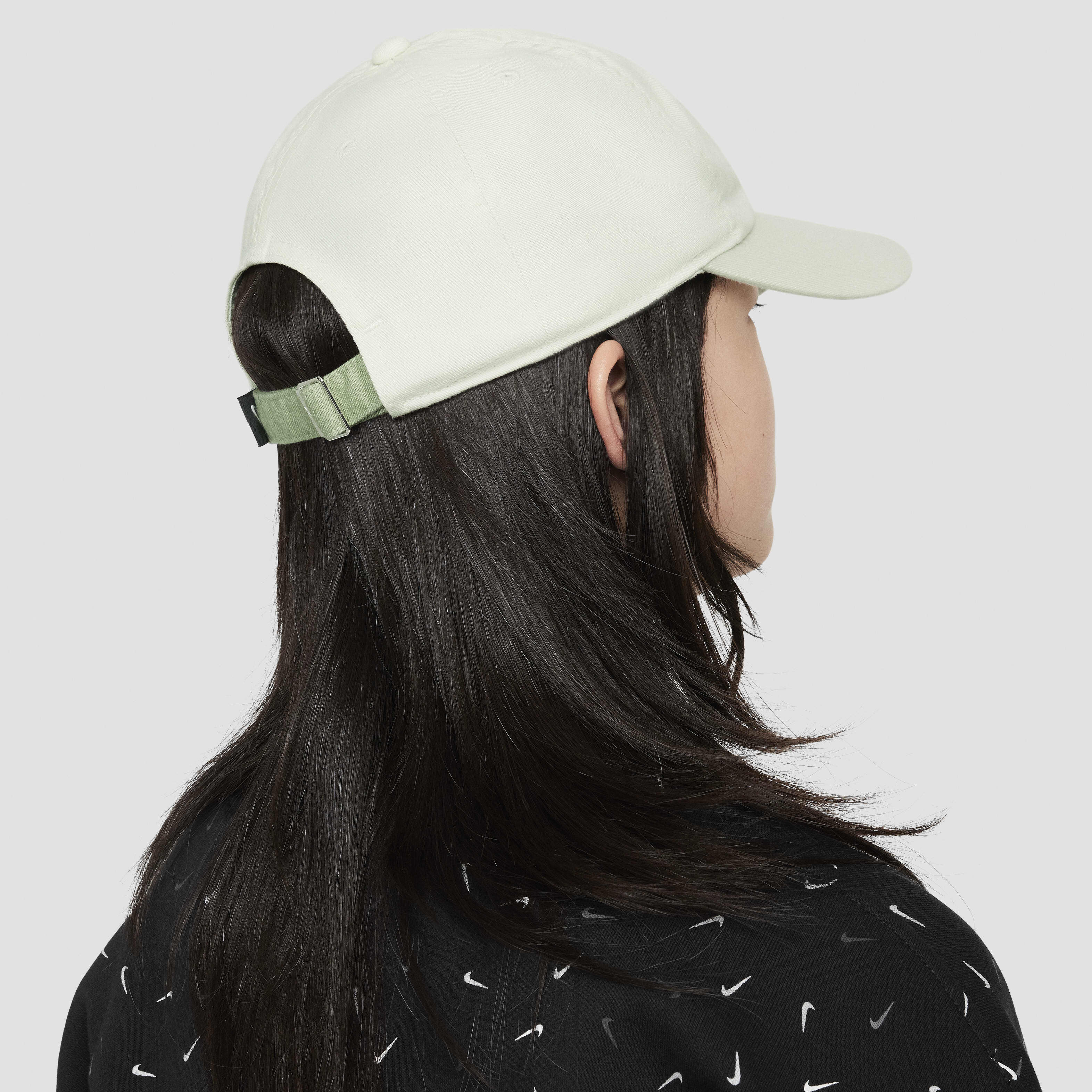 نايكي كلوب image number 1