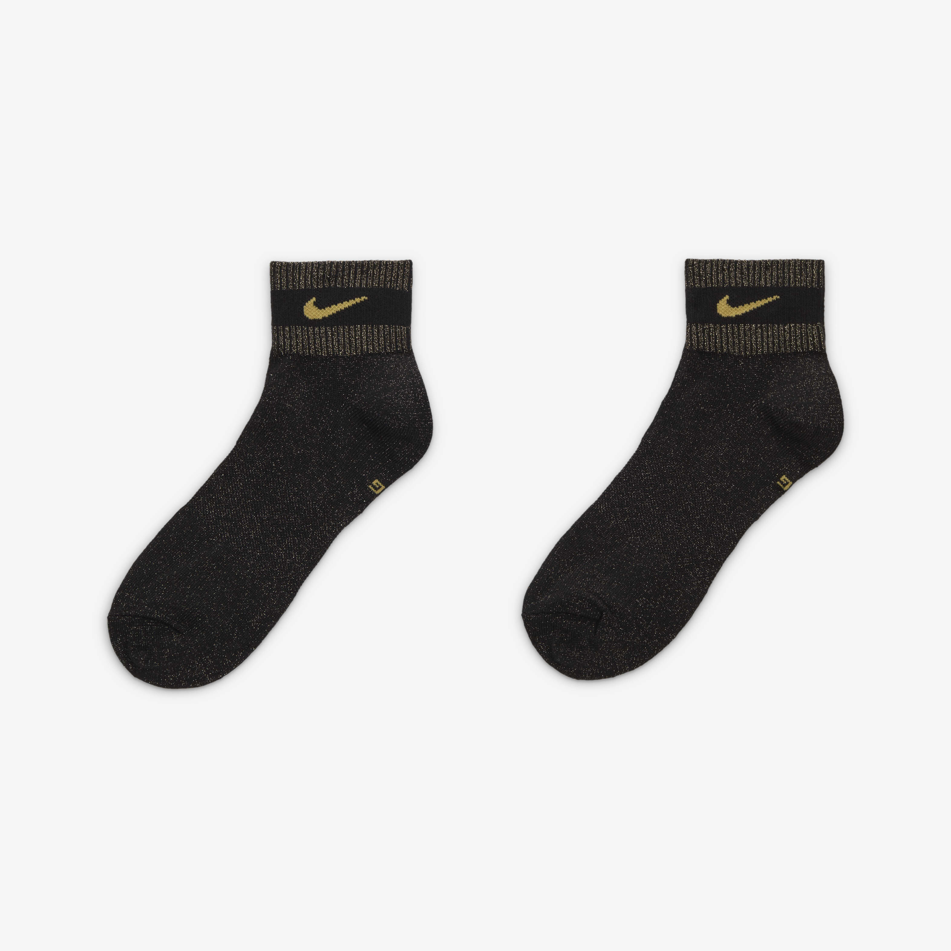 Nike Everyday Essentials image number 1