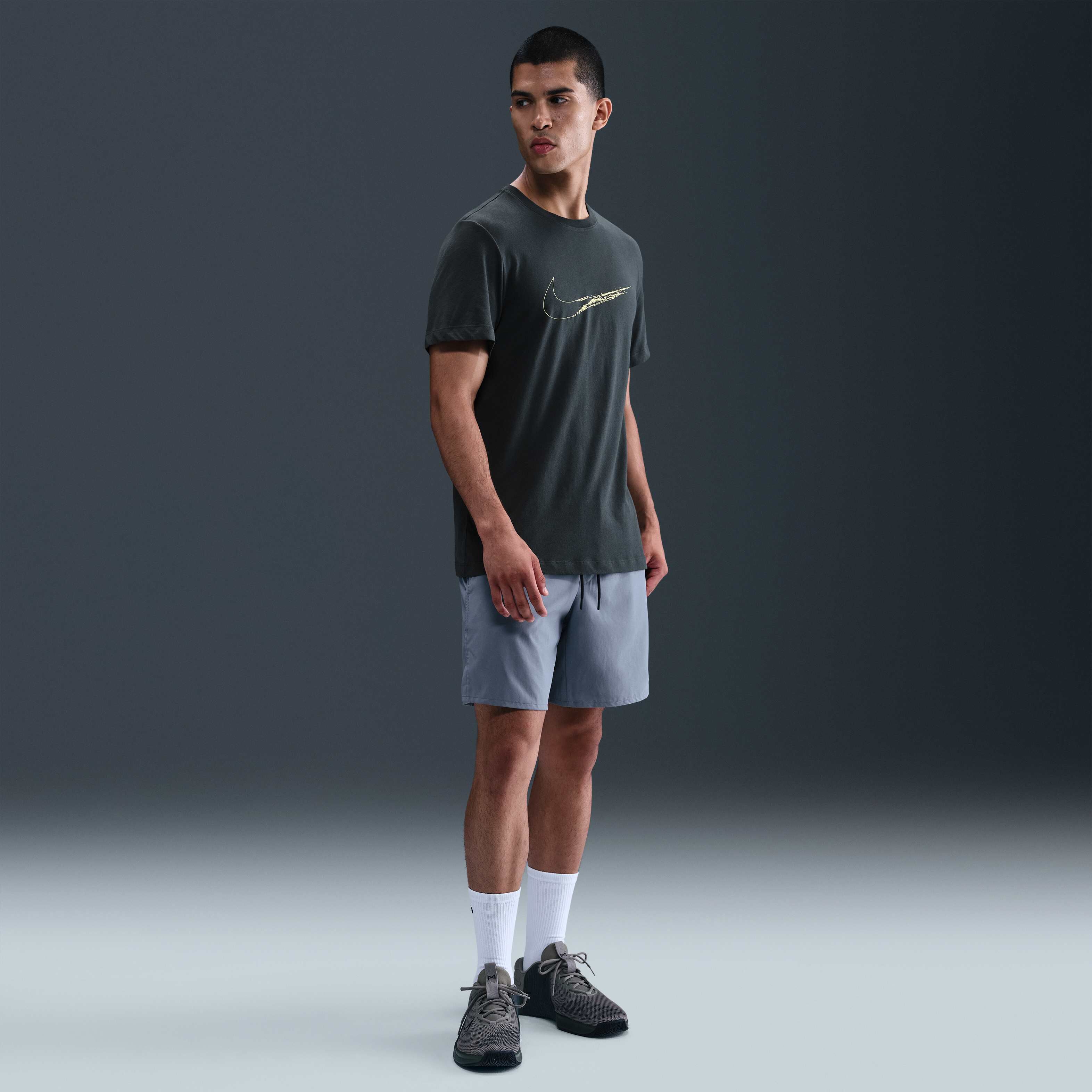 Nike image number 3