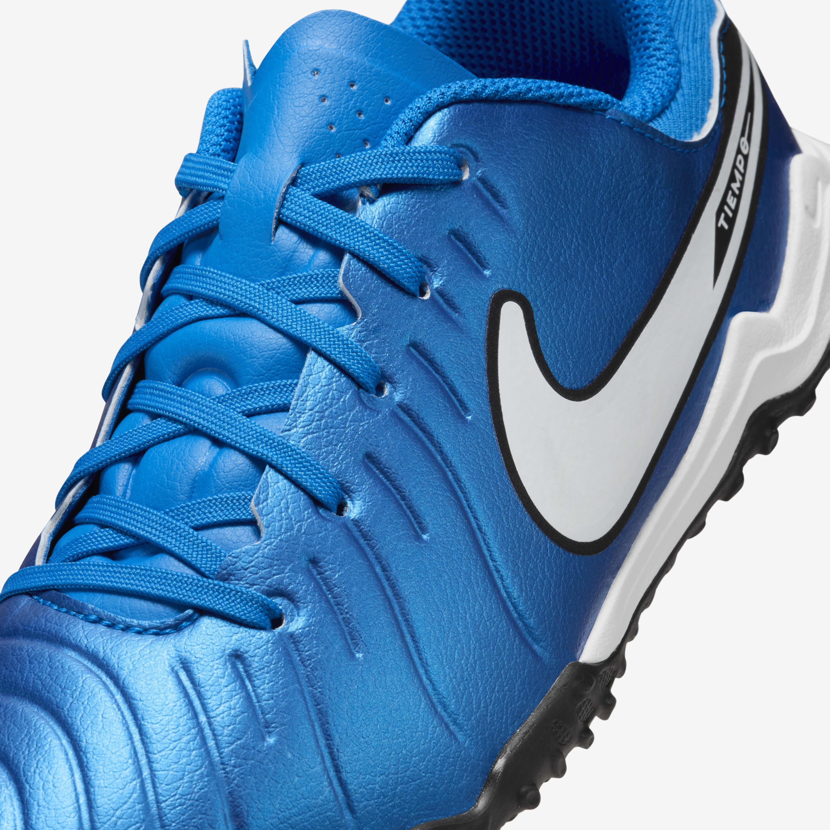 Nike Jr. Tiempo Legend 10 Academy image number 6